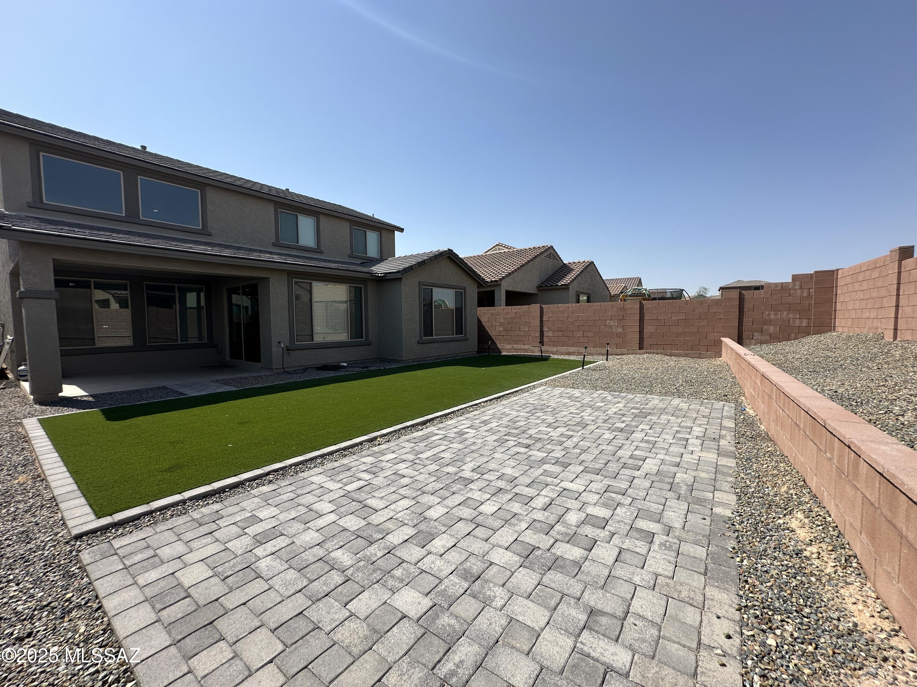 7806 S Land Grant Drive