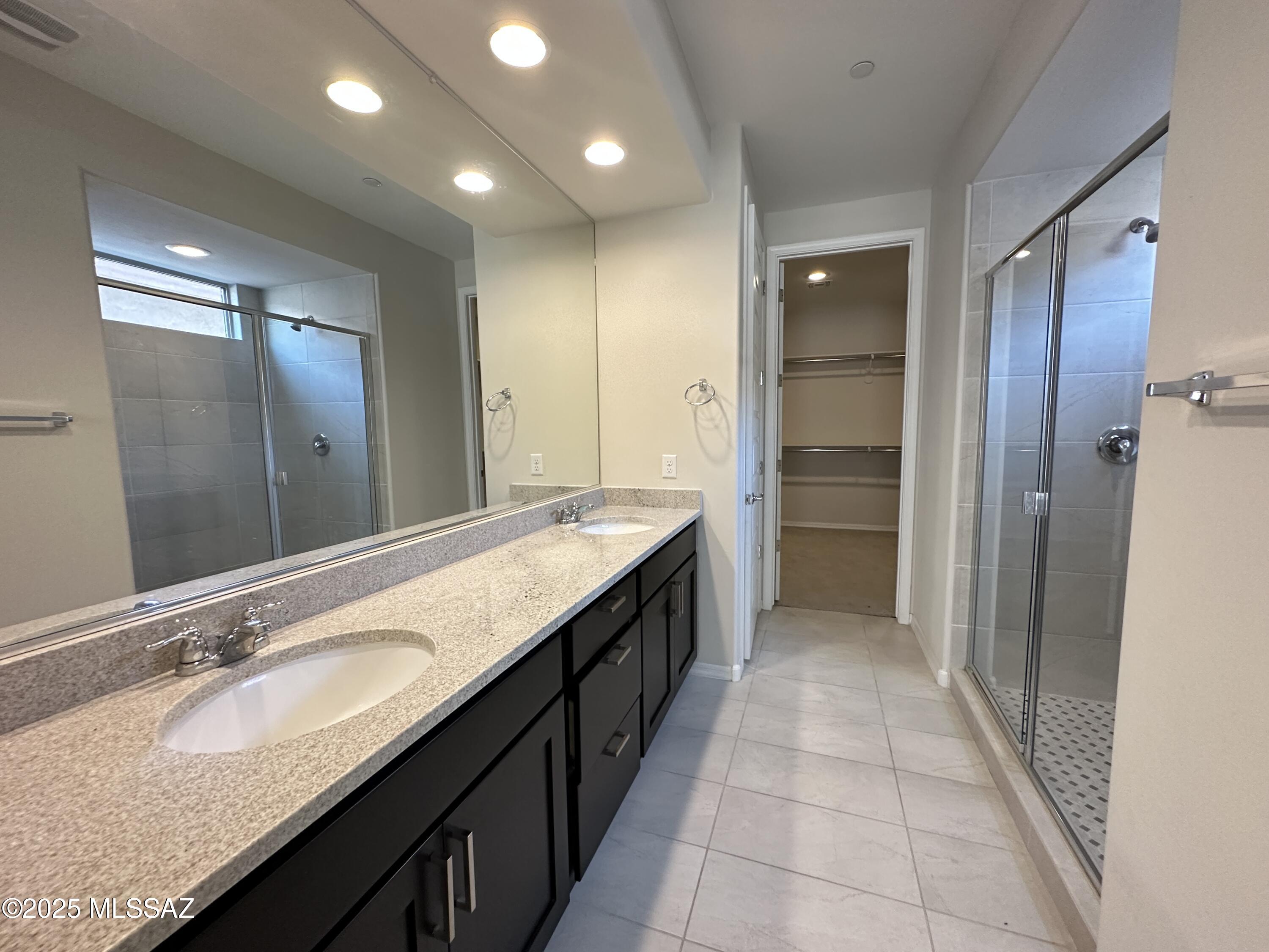 7806 S Land Grant Drive