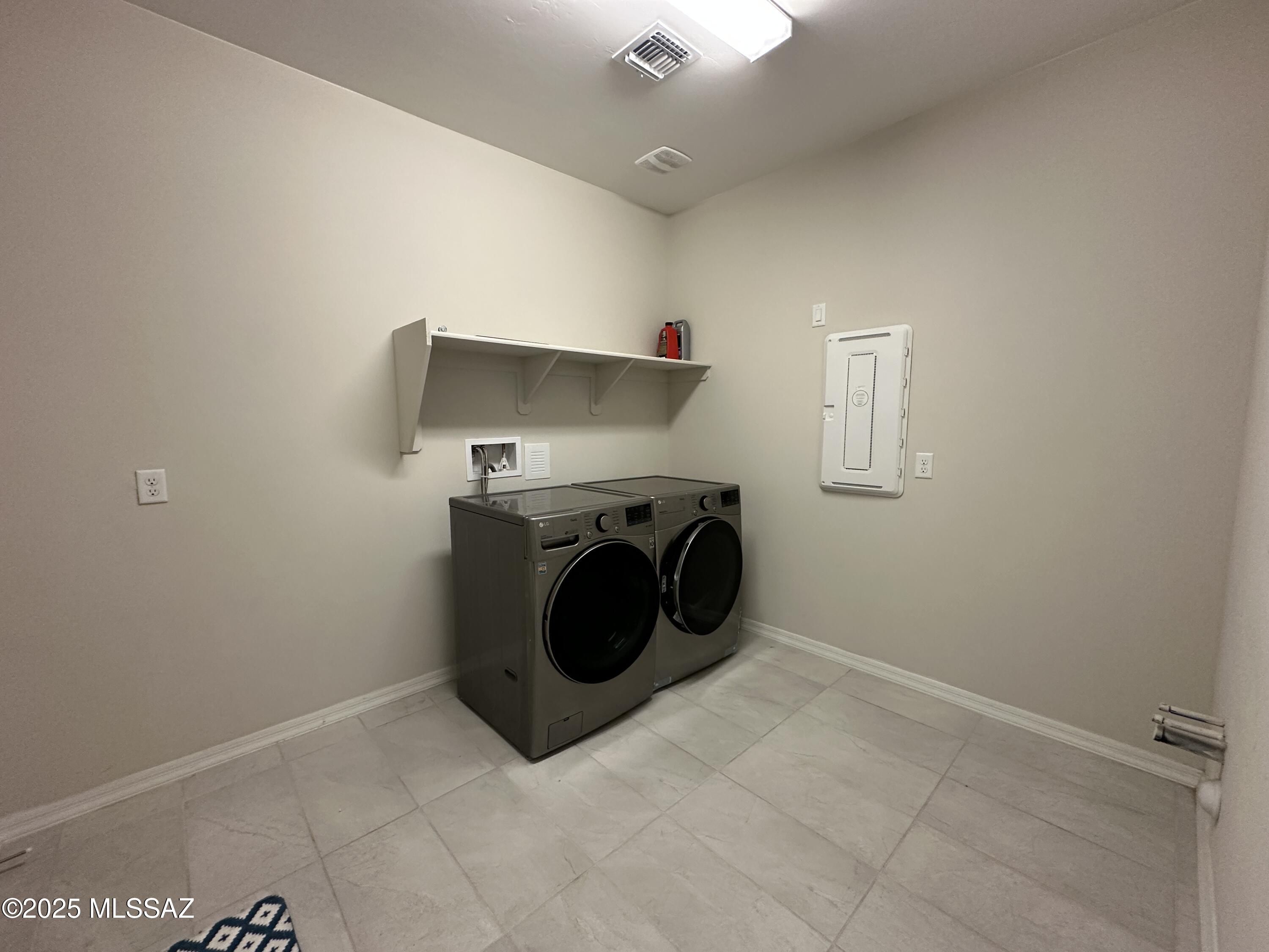 7806 S Land Grant Drive