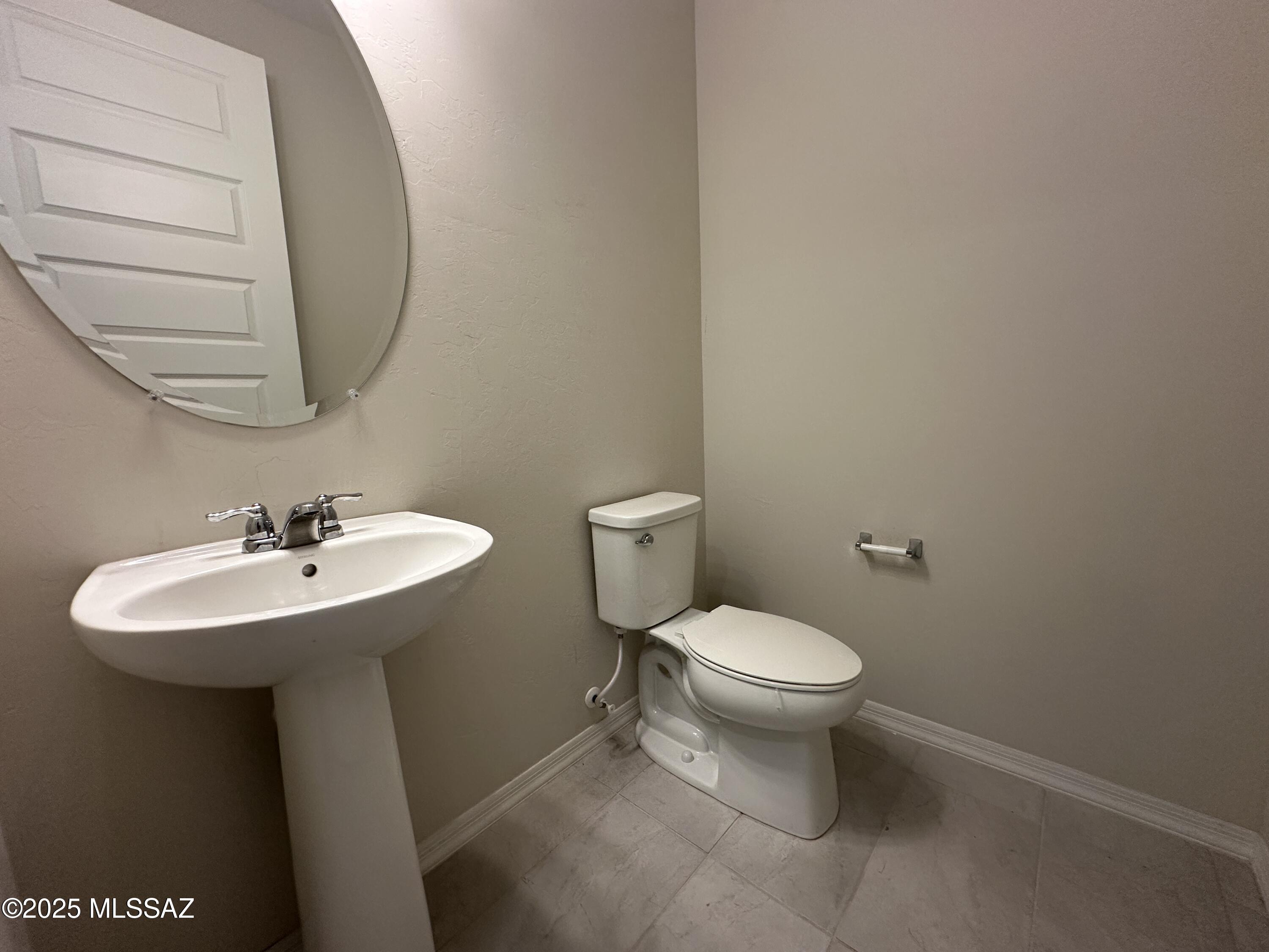 7806 S Land Grant Drive