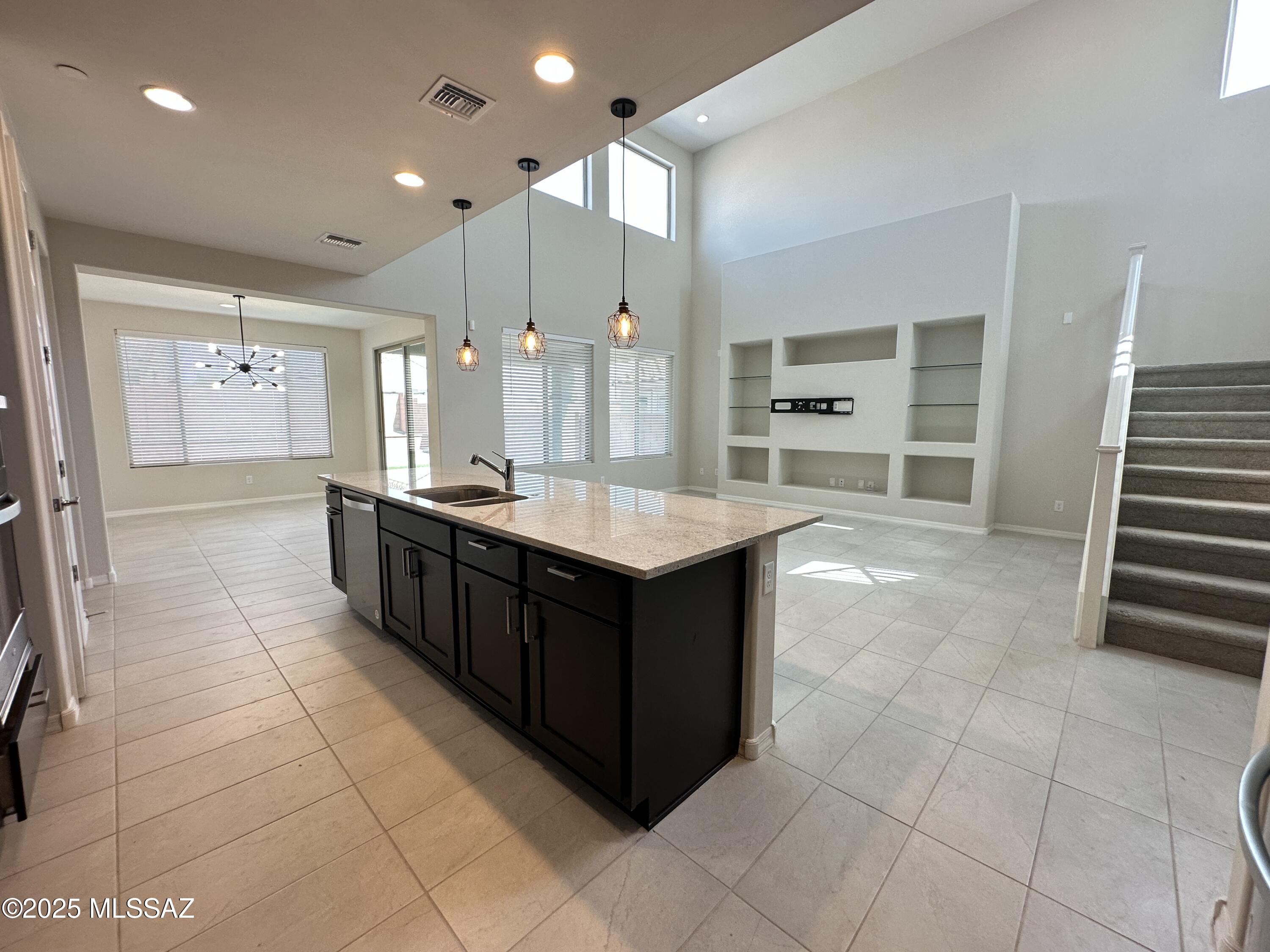 7806 S Land Grant Drive