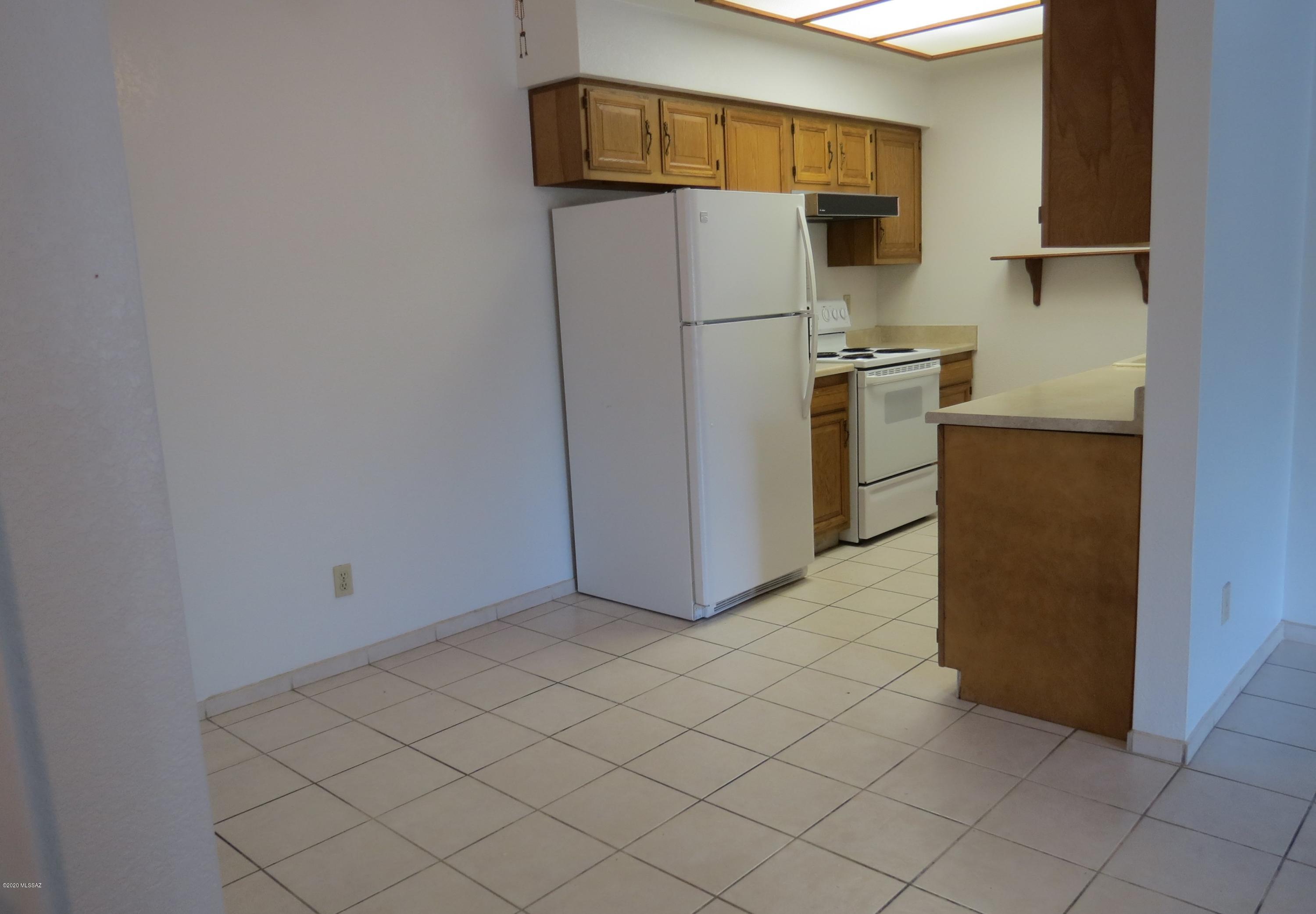 5750 N Camino Esplendora Unit: 109