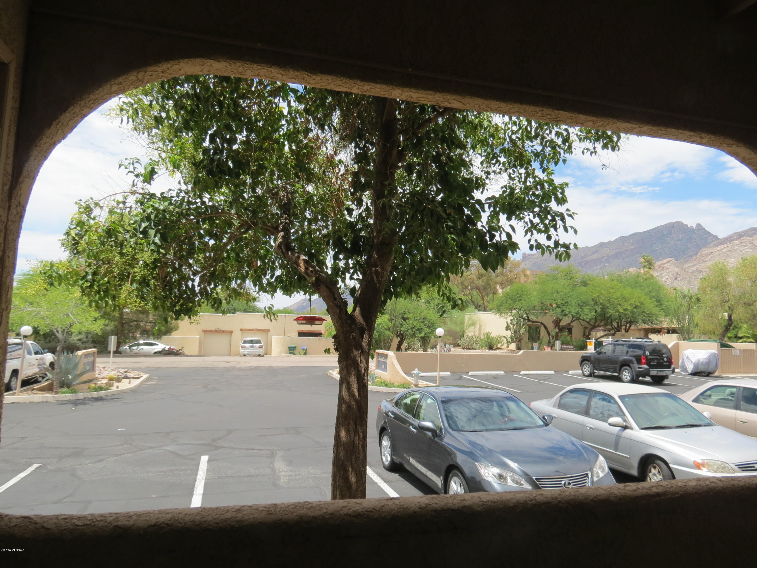 5750 N Camino Esplendora Unit: 109