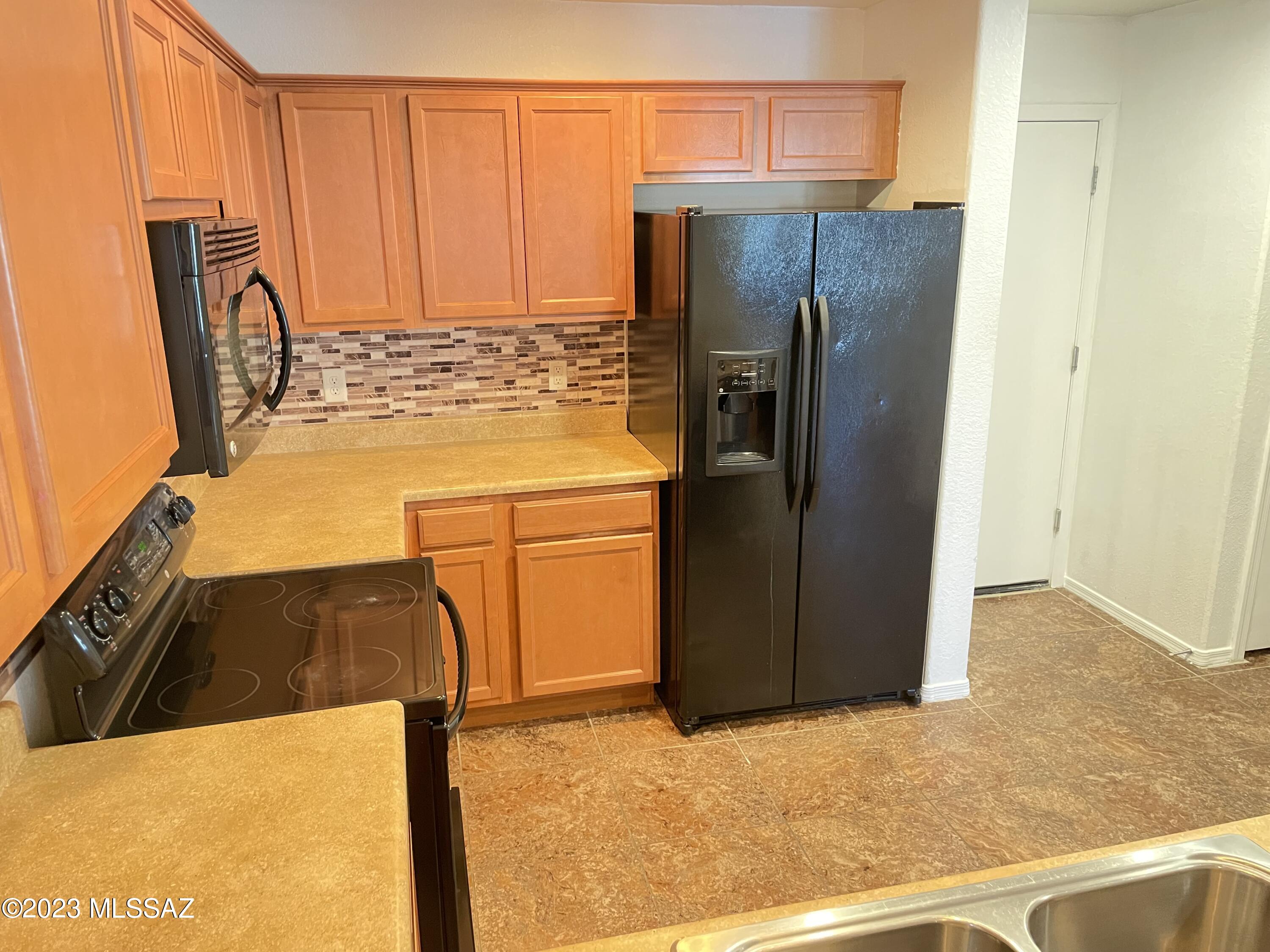 10573 E Pleasant Pasture Drive