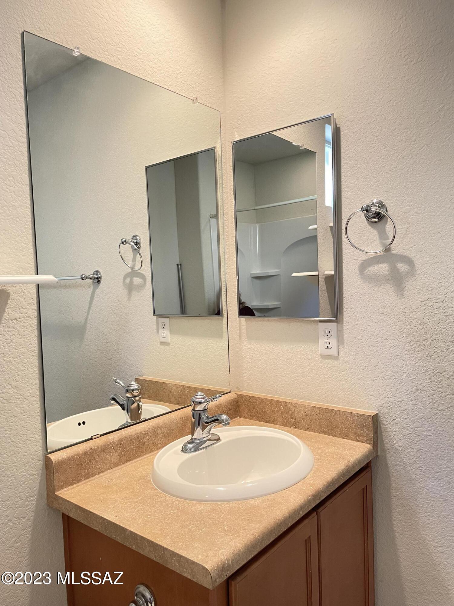 10573 E Pleasant Pasture Drive