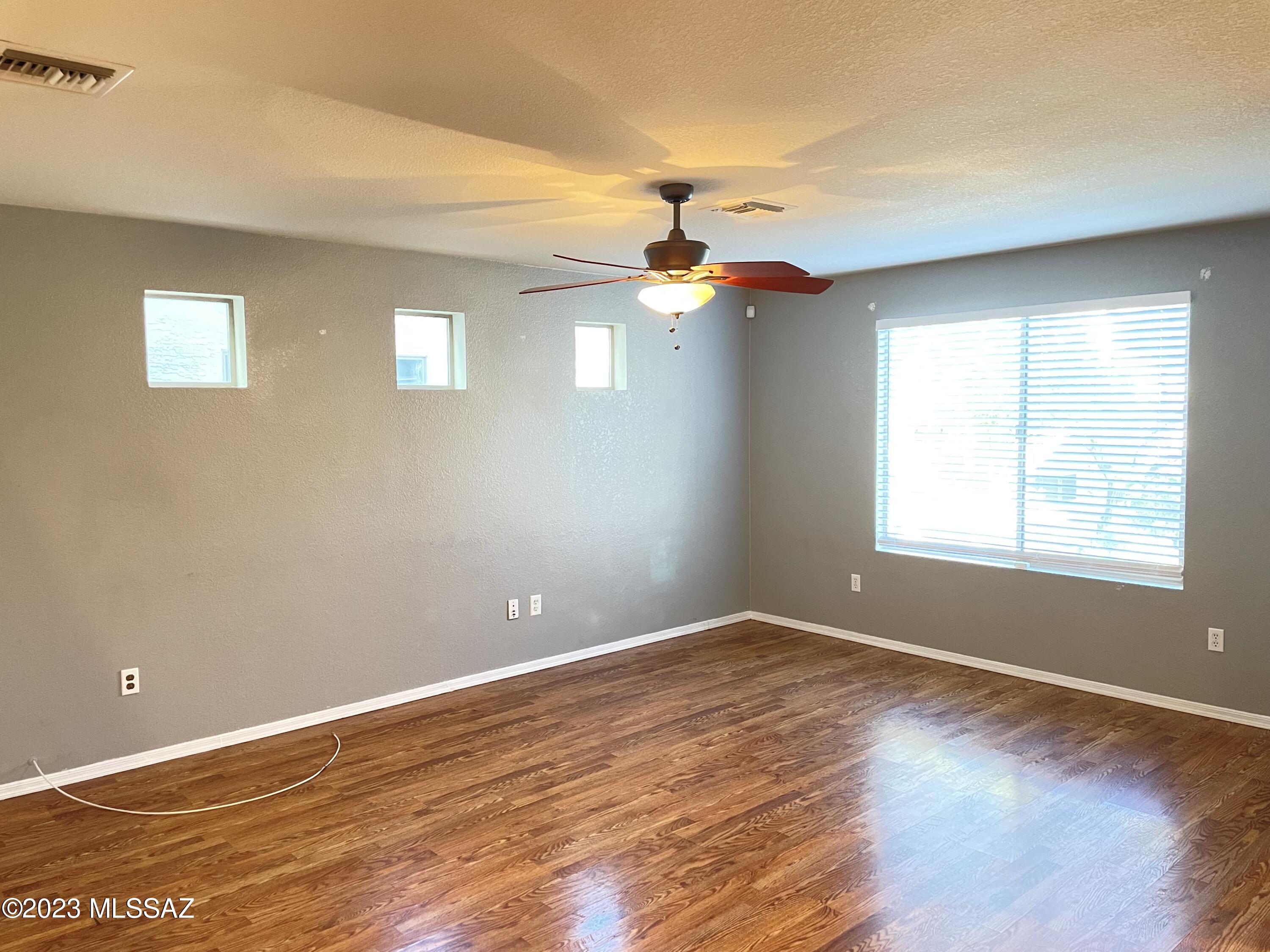 10573 E Pleasant Pasture Drive