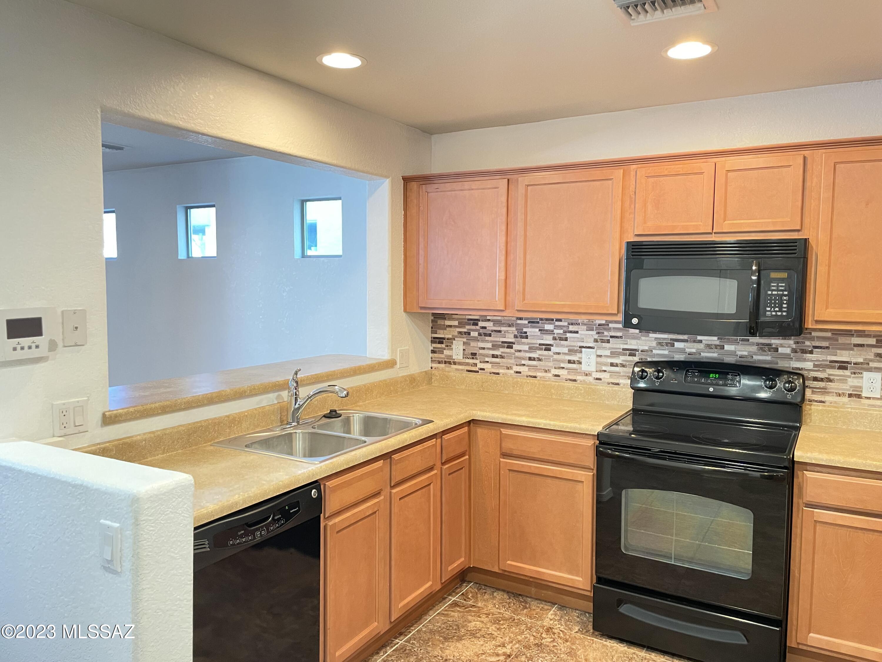 10573 E Pleasant Pasture Drive