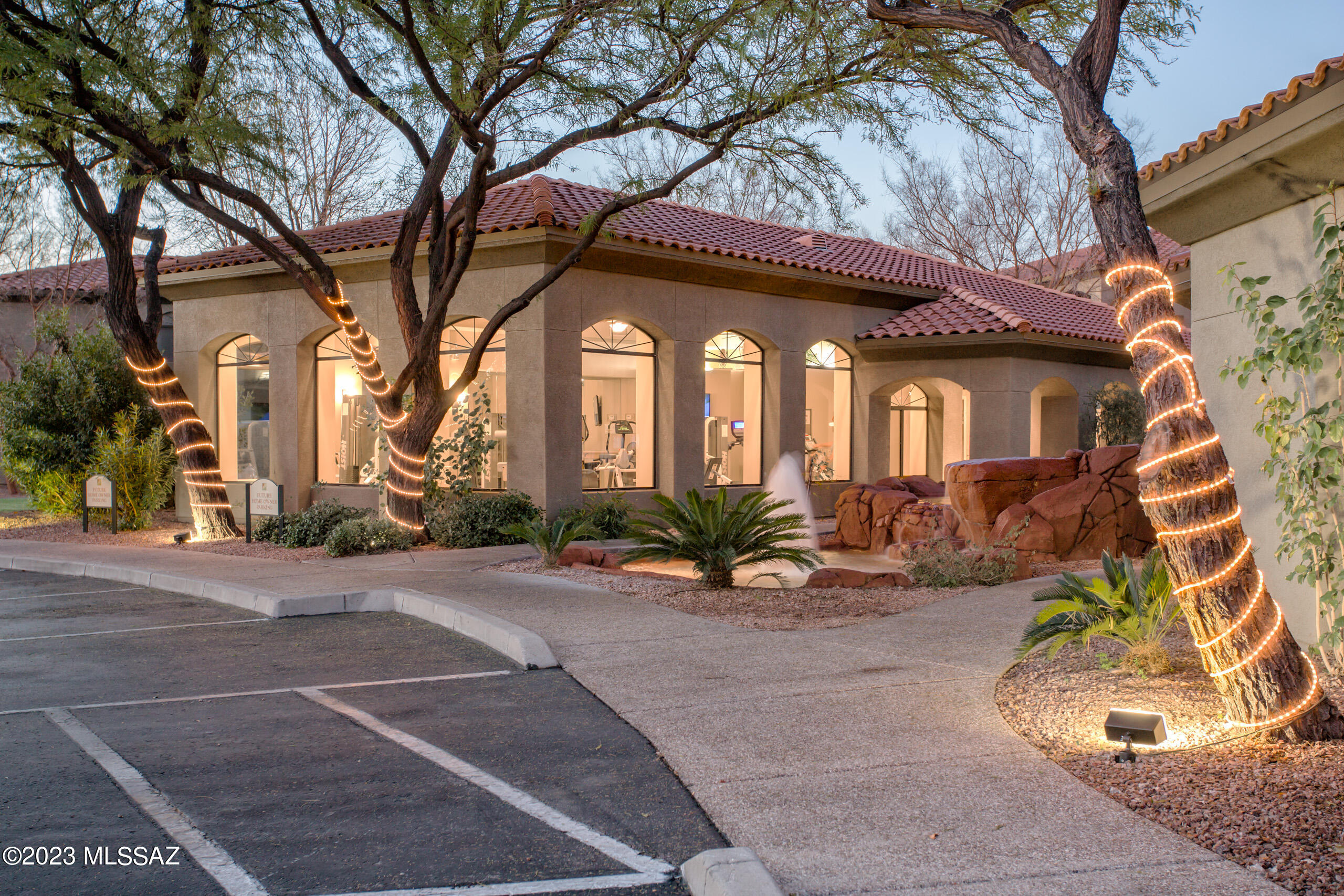5751 N Kolb Road Unit: 32101