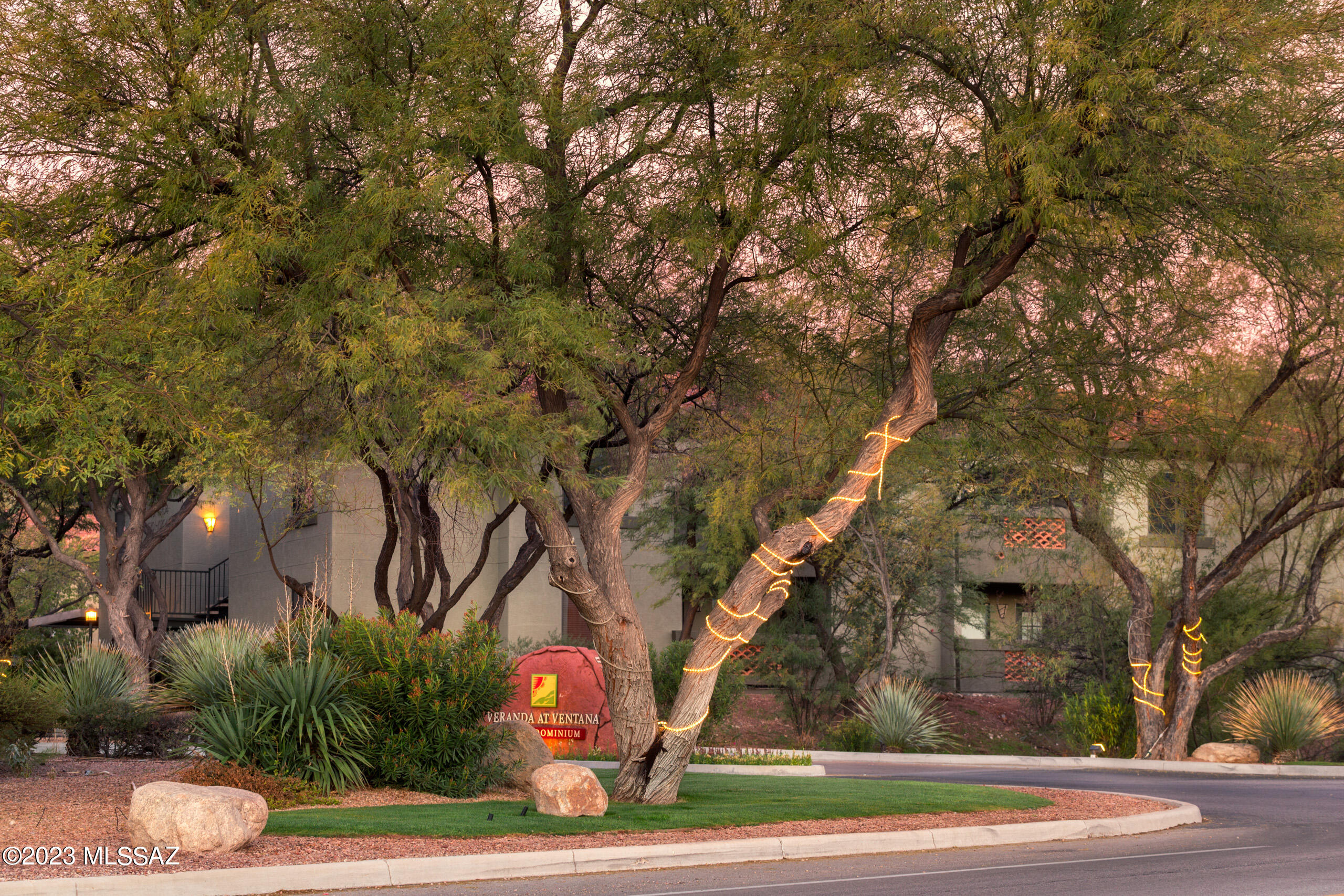 5751 N Kolb Road Unit: 32101