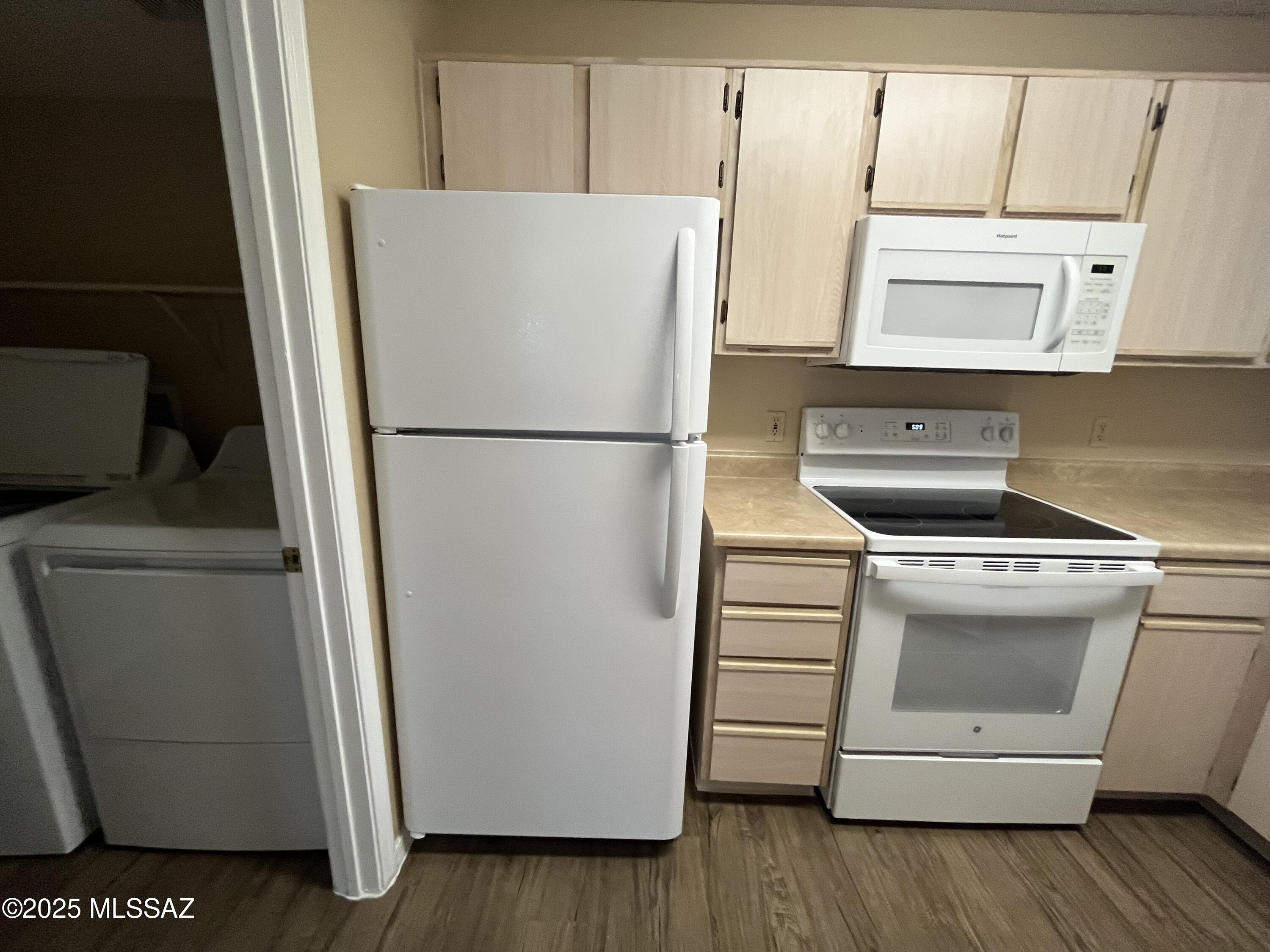 5751 N Kolb Road Unit: 32101