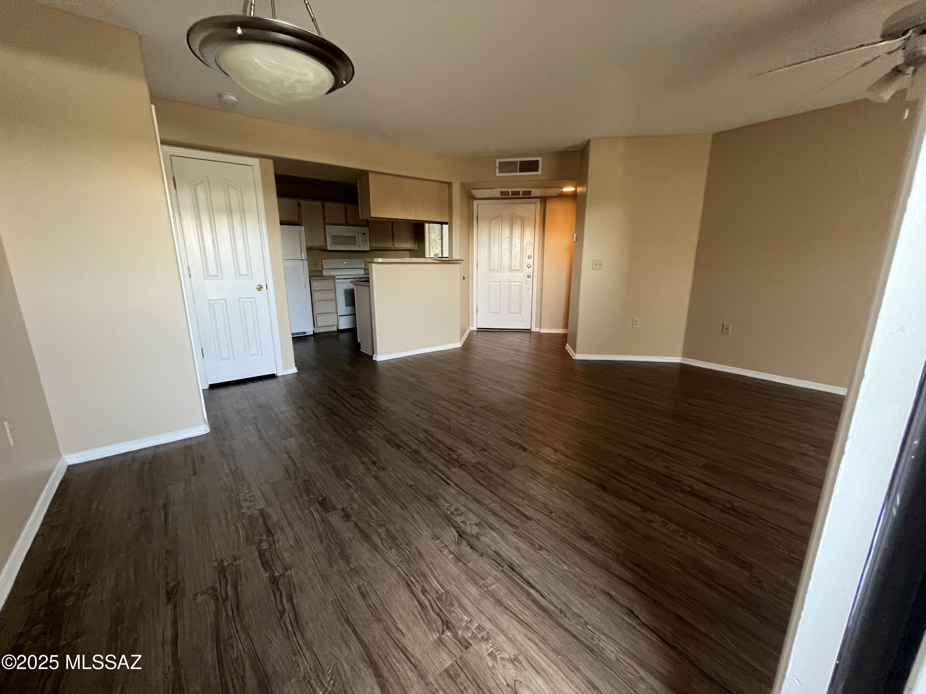 5751 N Kolb Road Unit: 32101
