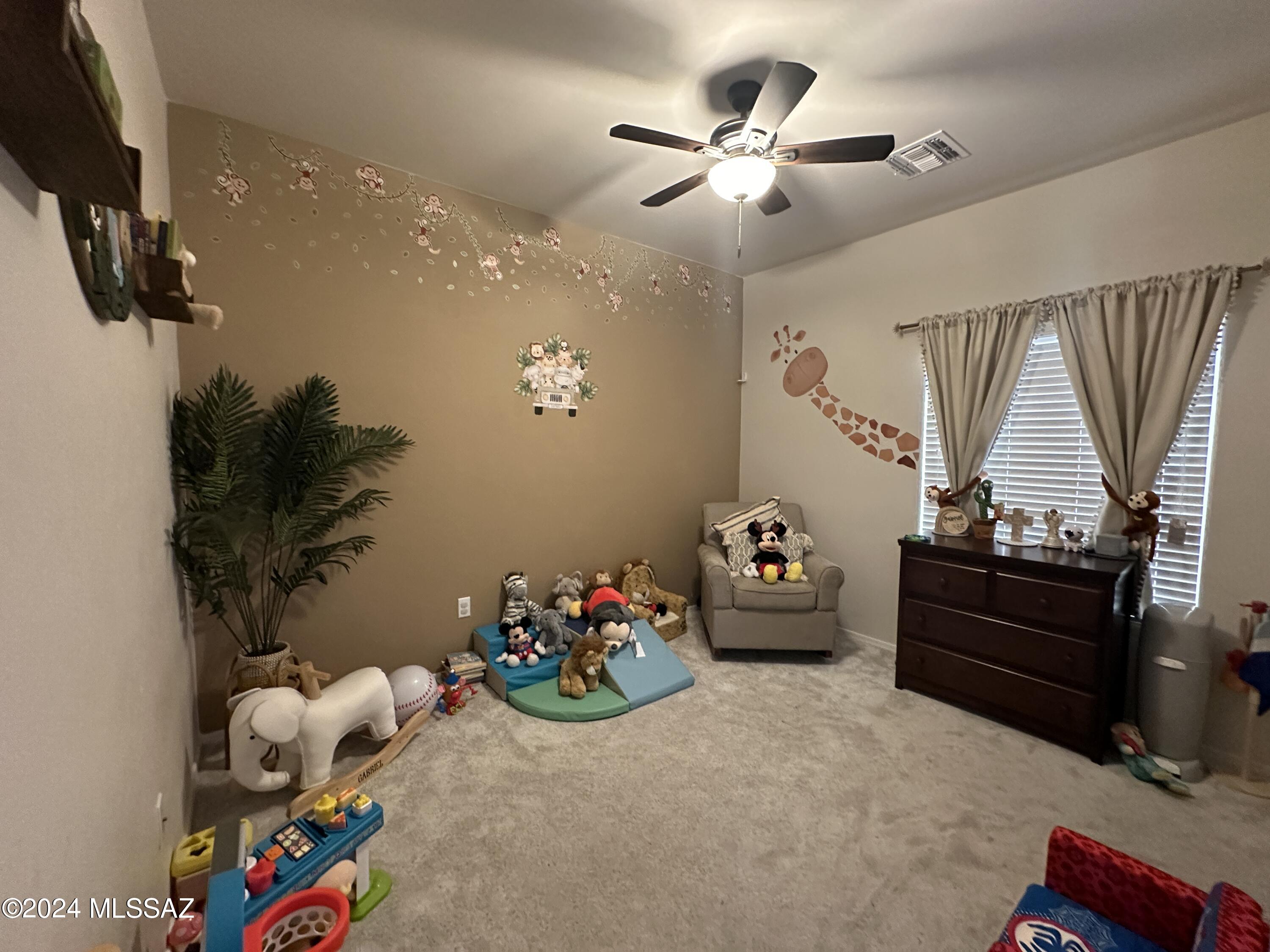 64 N Indian Tank Lane