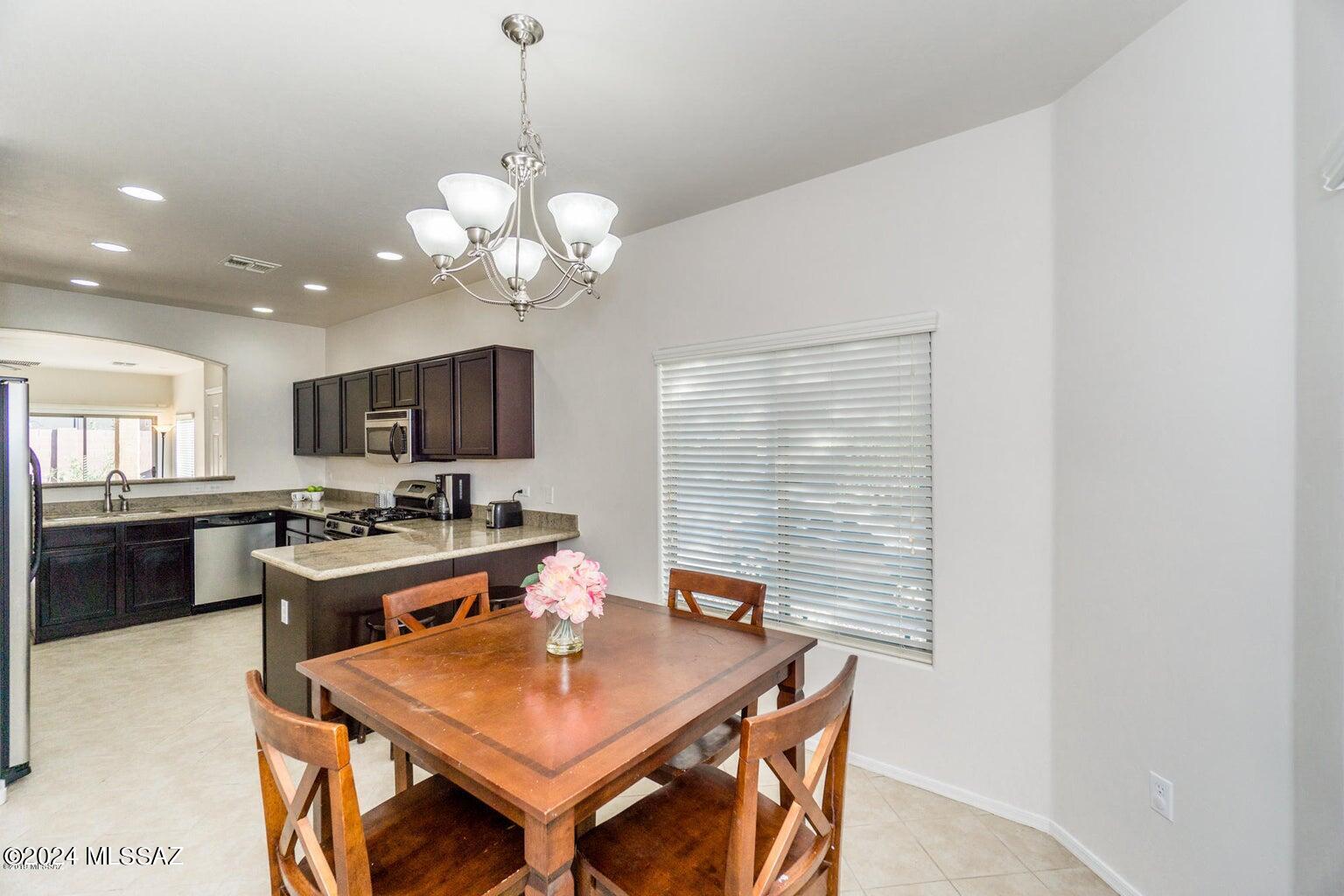 64 N Indian Tank Lane