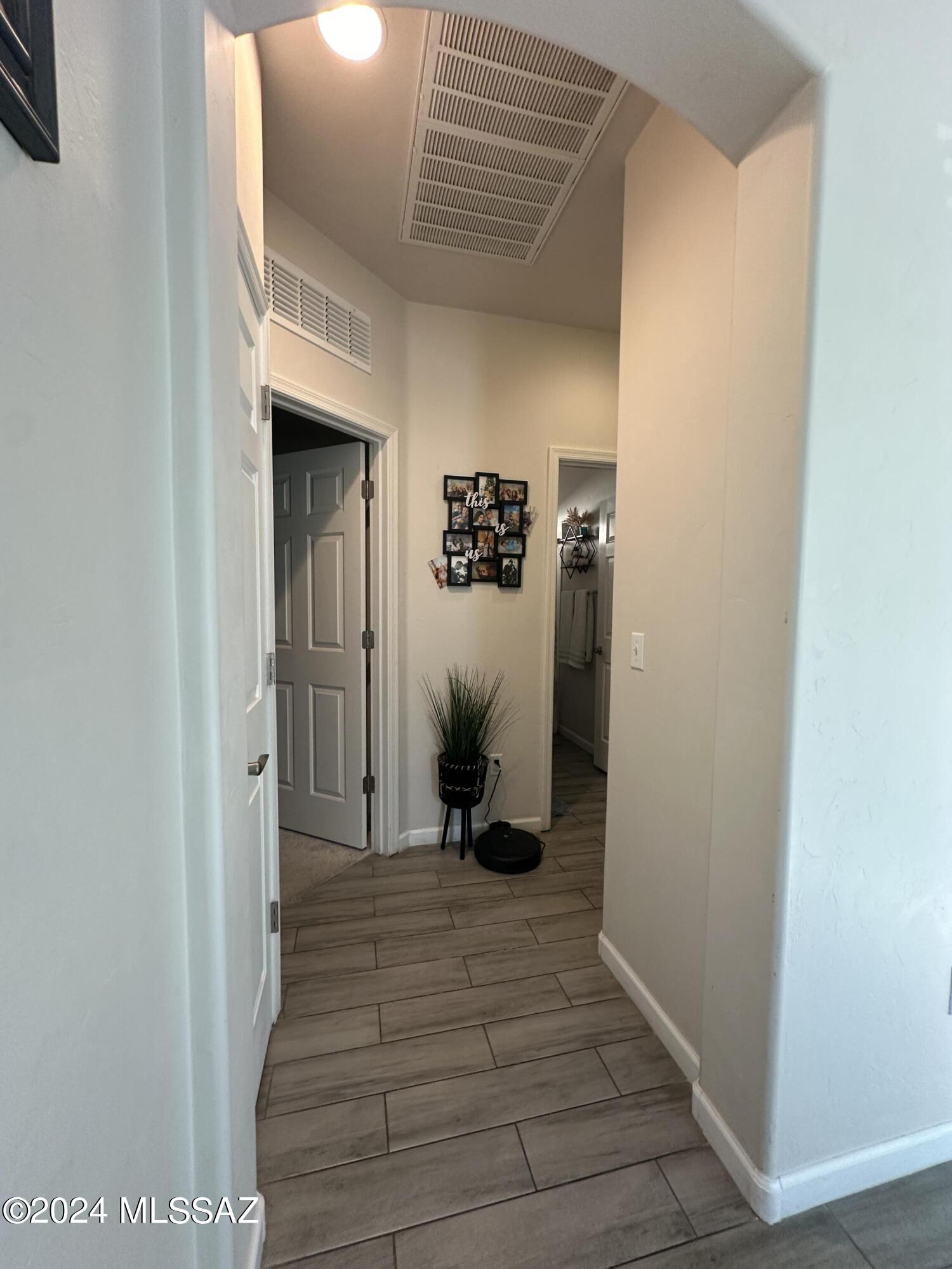 64 N Indian Tank Lane