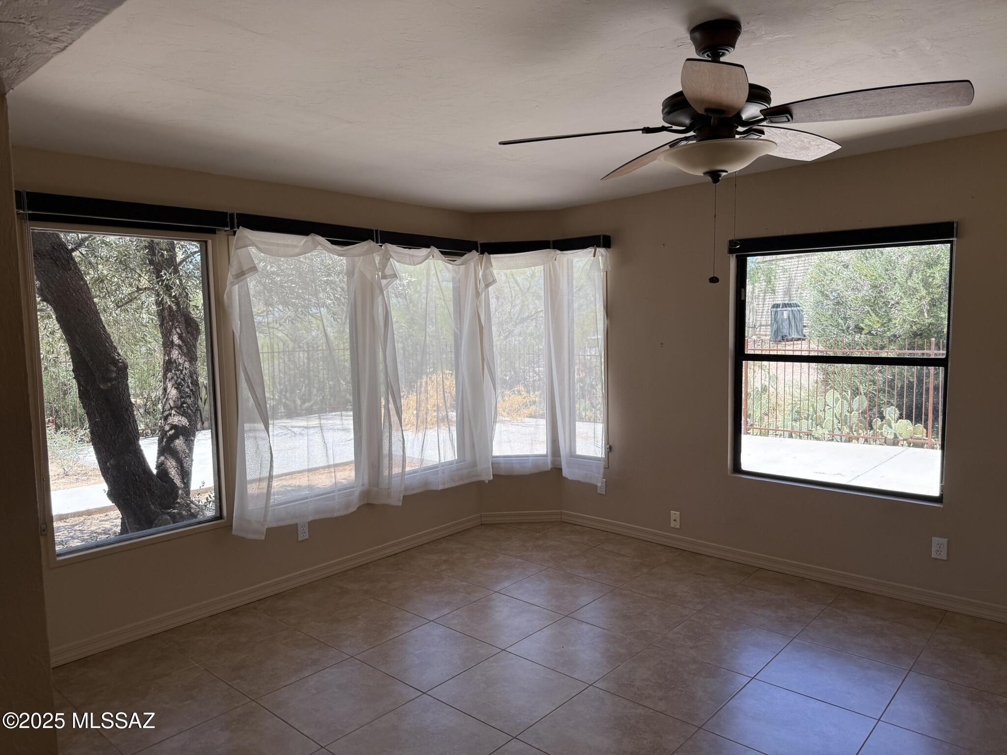 1450 S Corsica Place