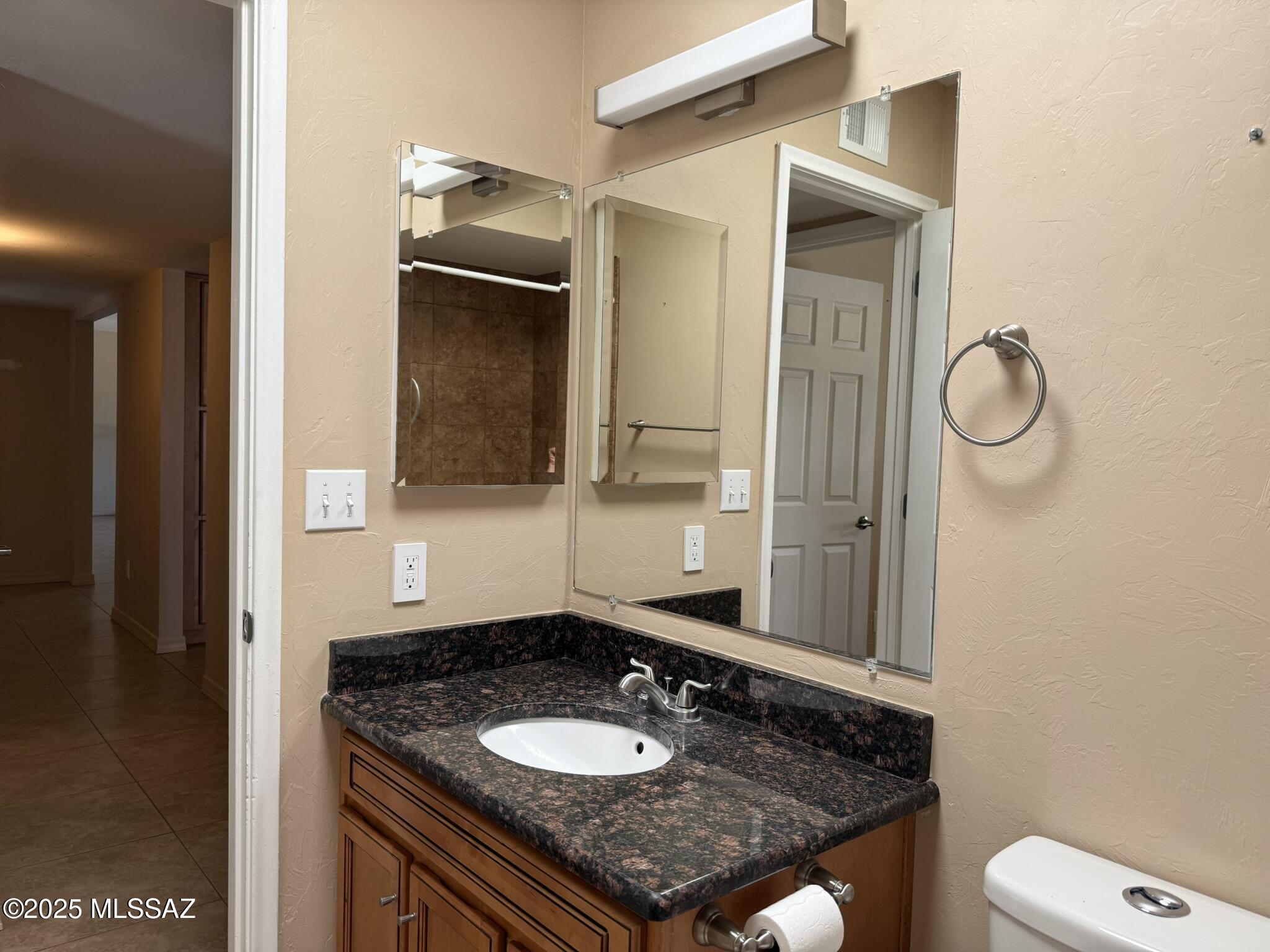 1450 S Corsica Place