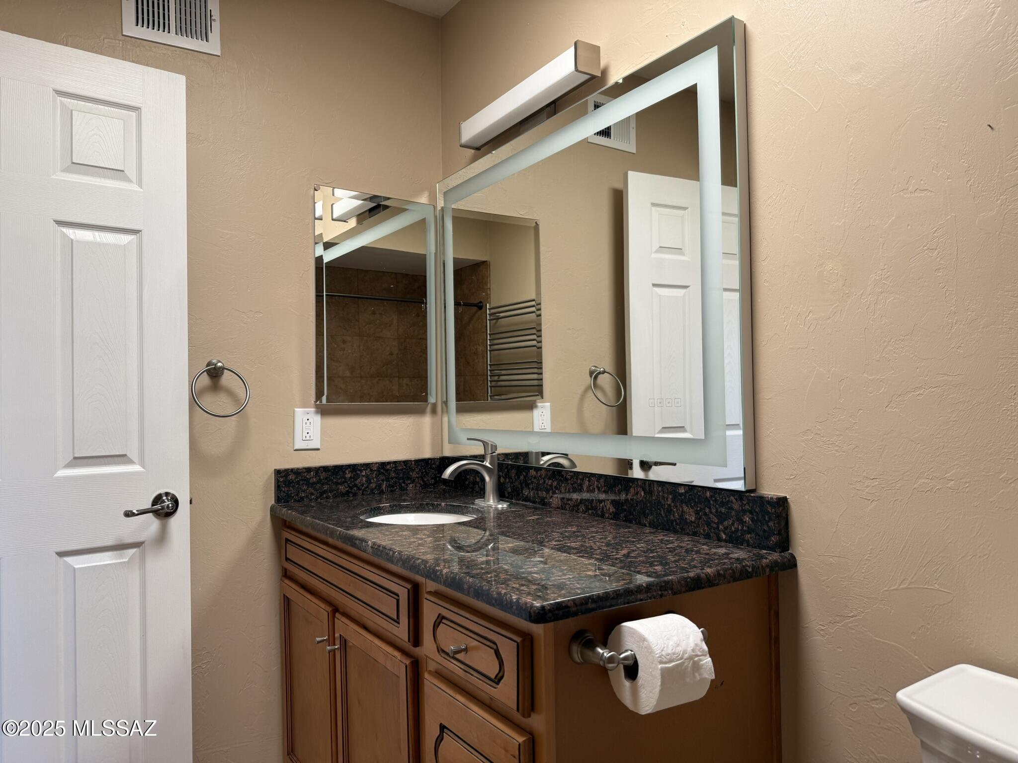 1450 S Corsica Place