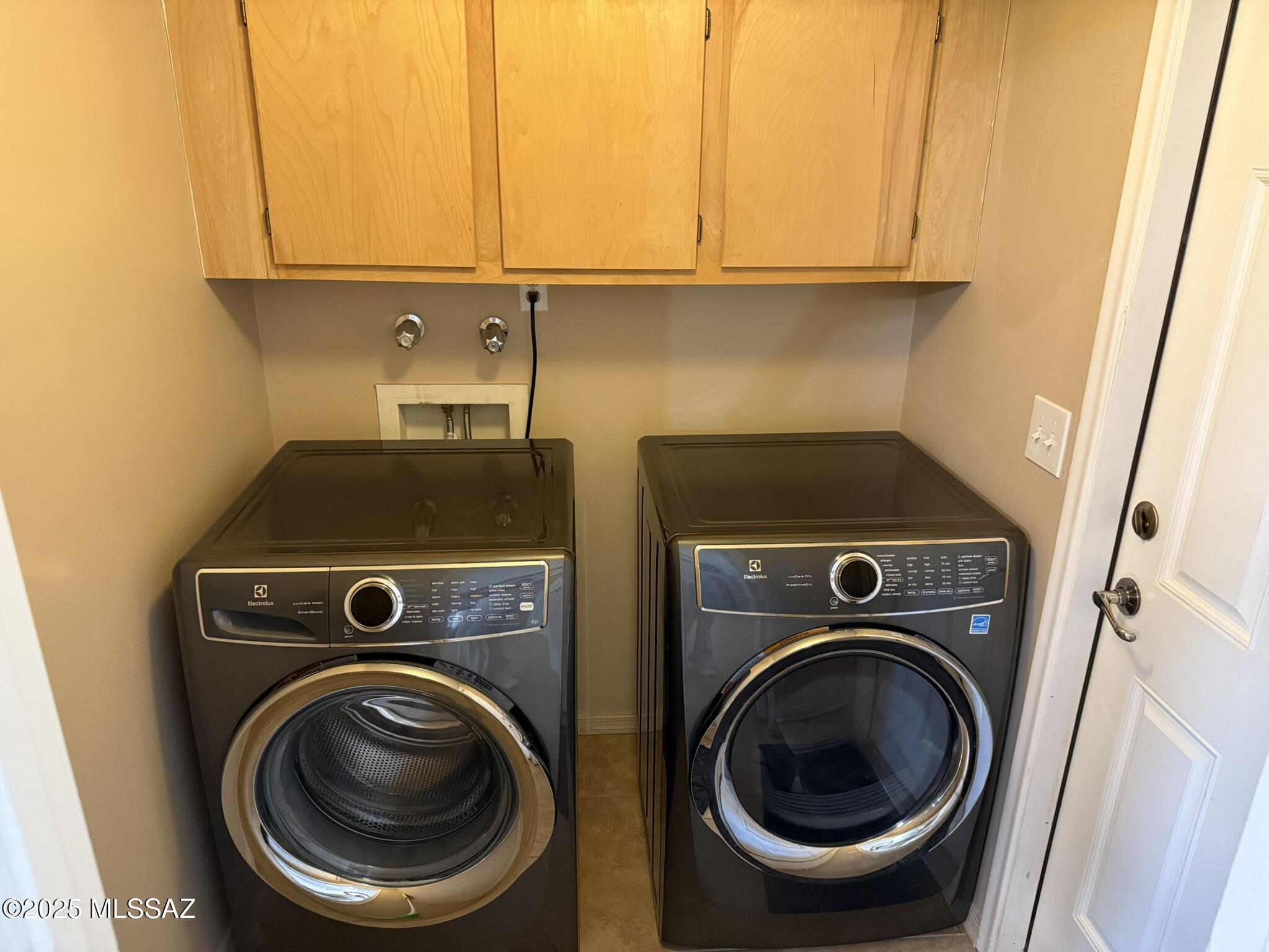 1450 S Corsica Place