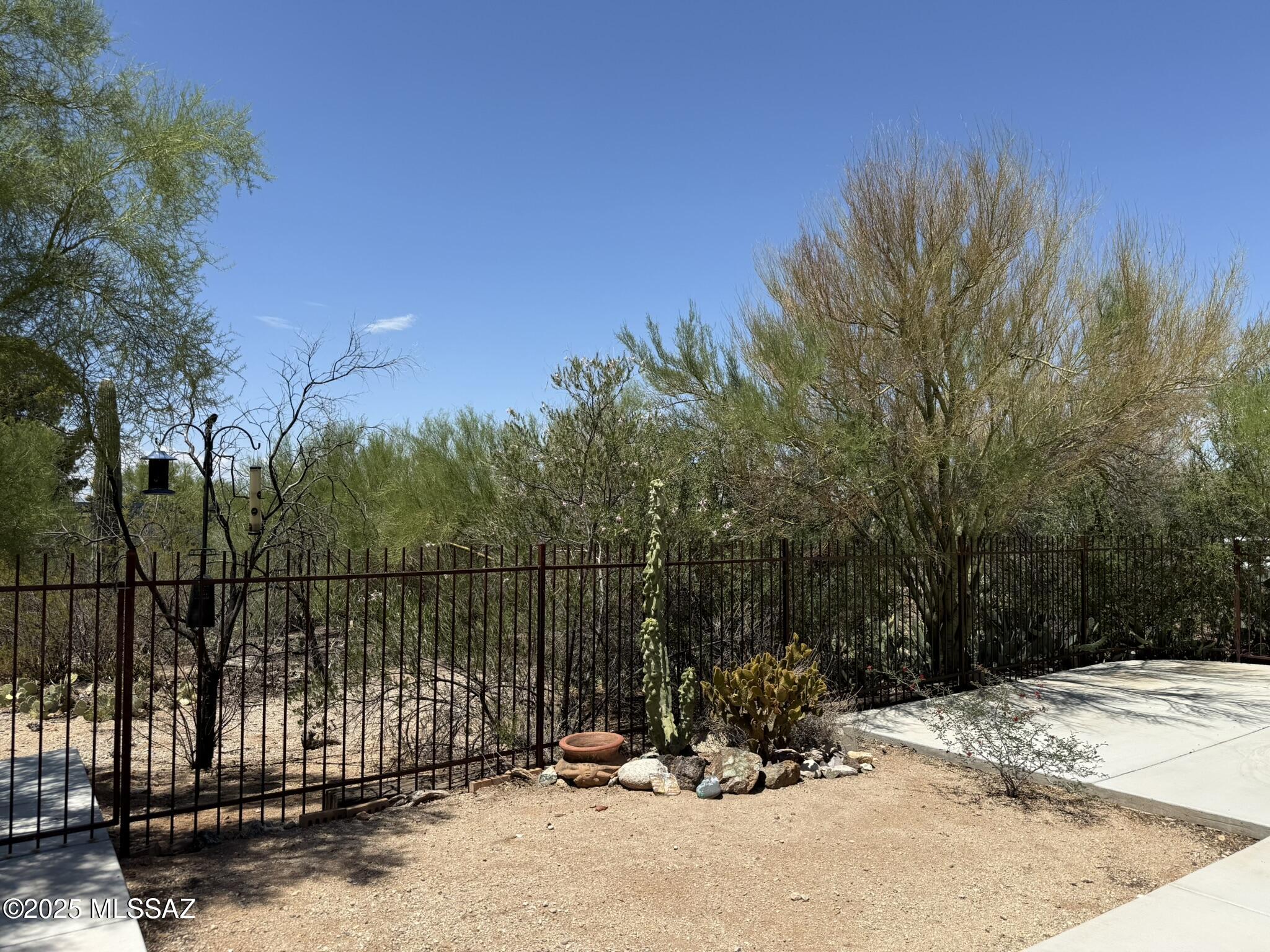 1450 S Corsica Place