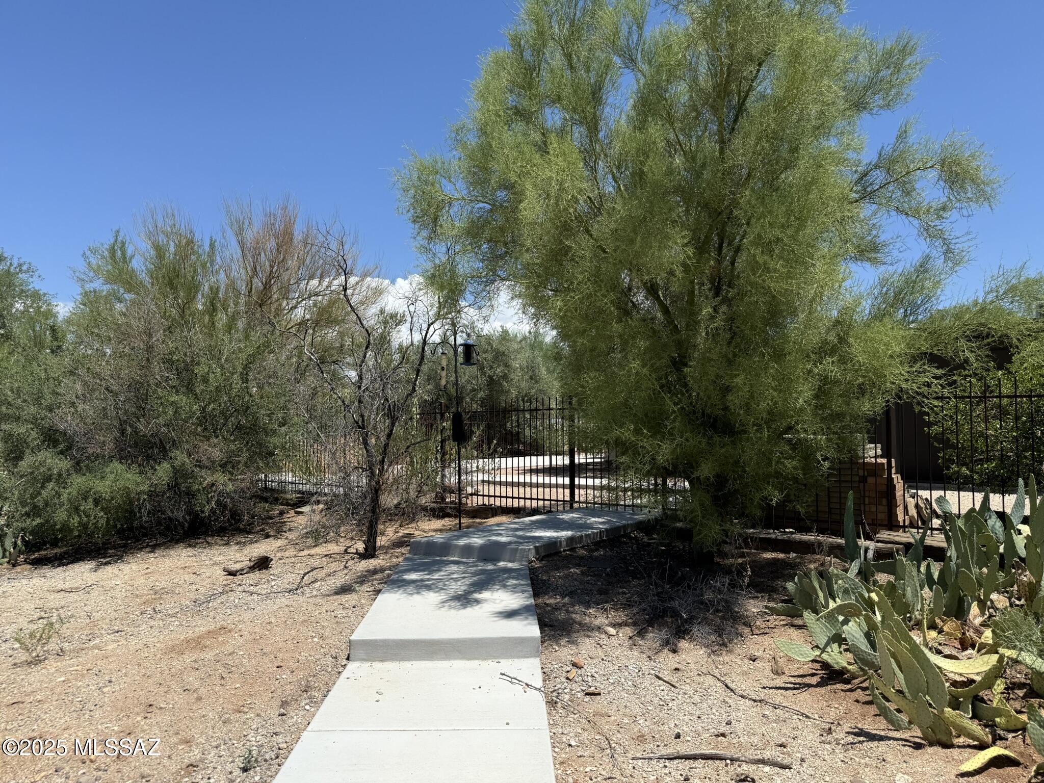 1450 S Corsica Place