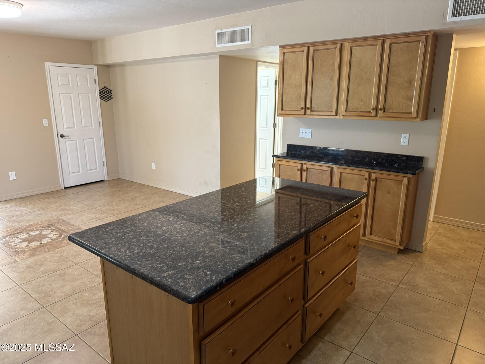 1450 S Corsica Place