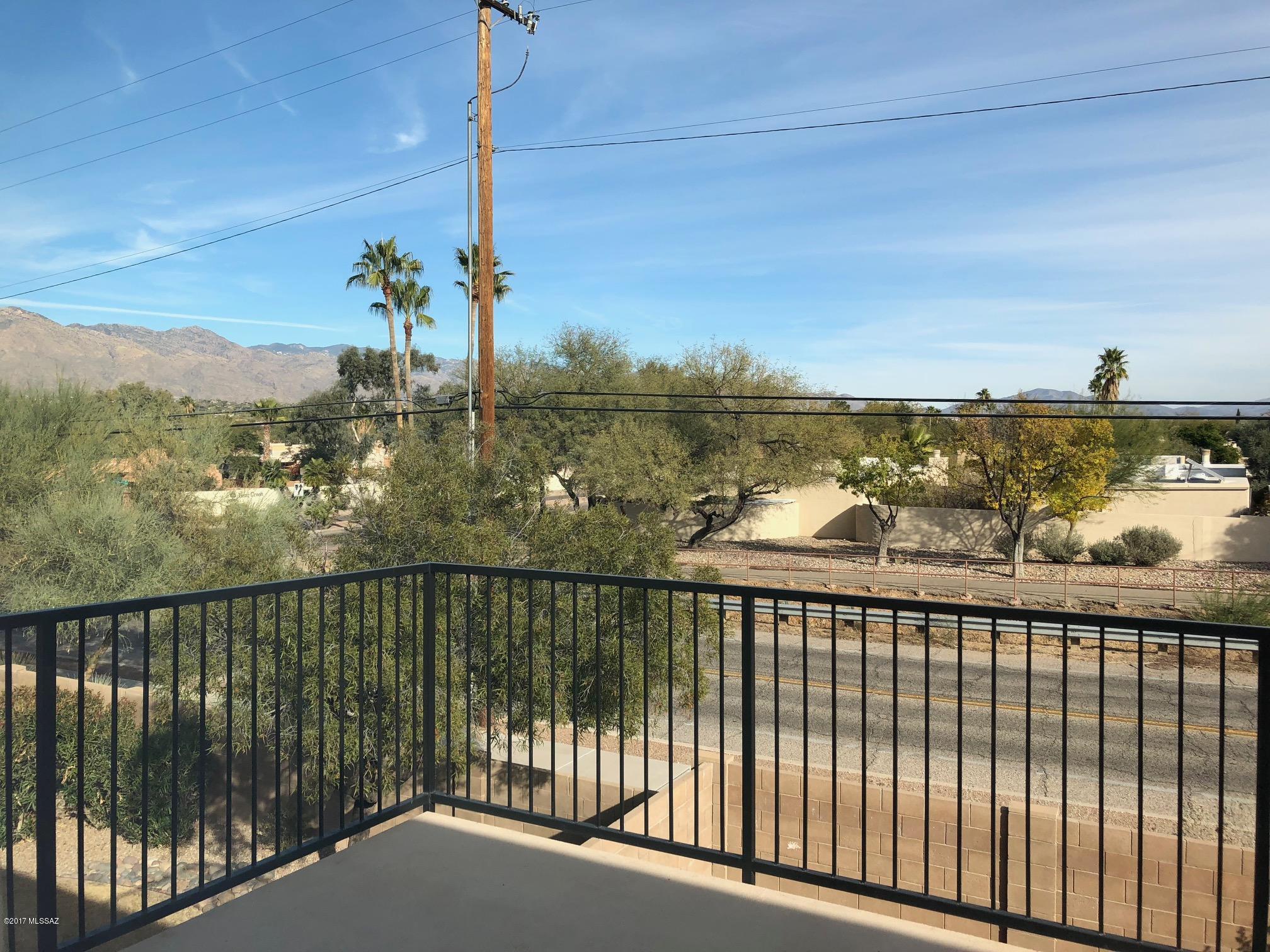 3248 N Rambling Creek Place