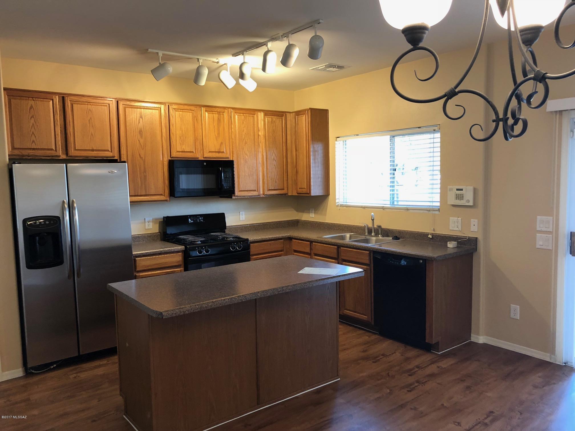 3248 N Rambling Creek Place