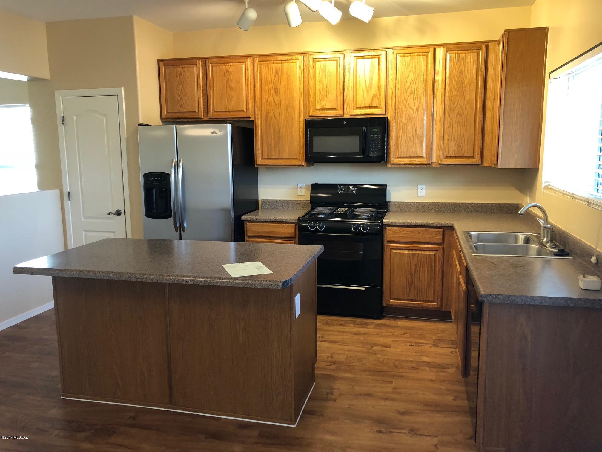 3248 N Rambling Creek Place