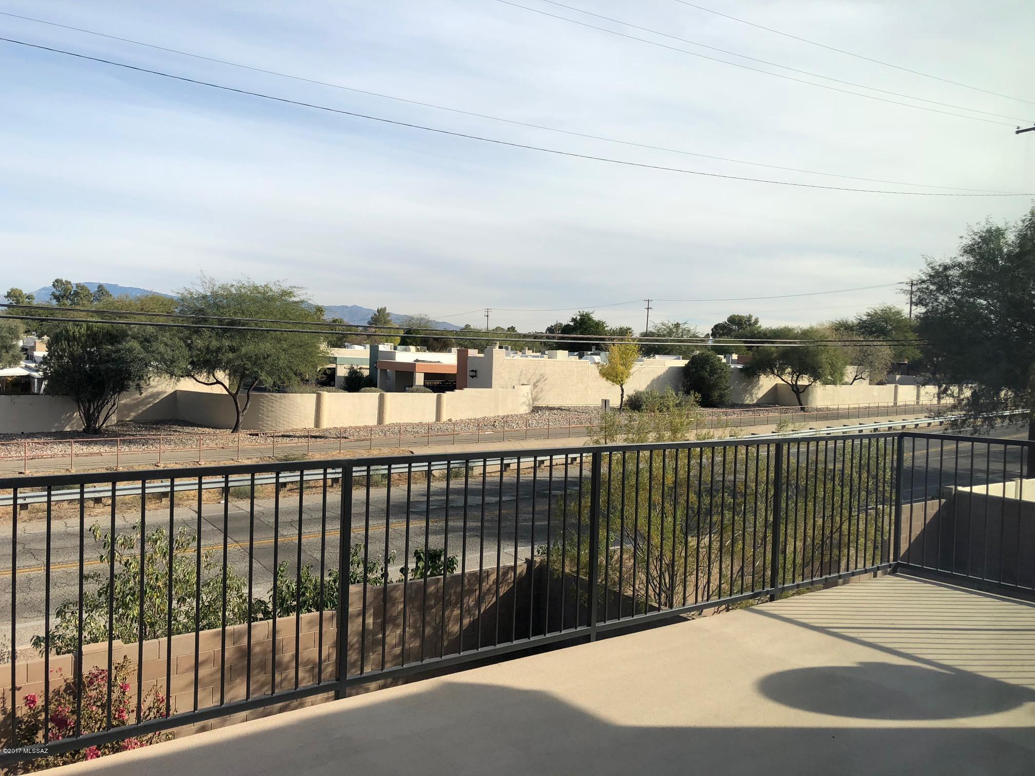 3248 N Rambling Creek Place