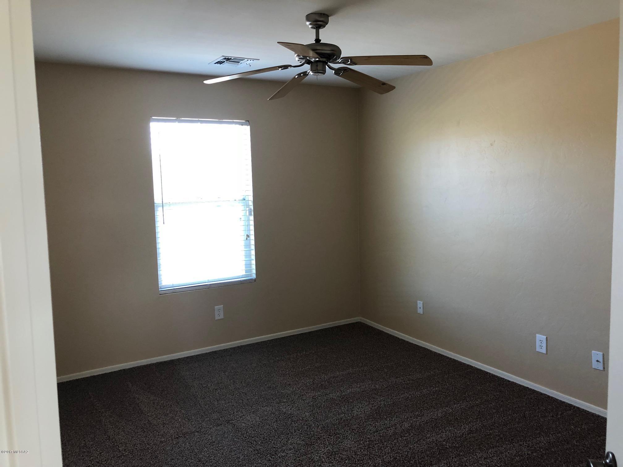 3248 N Rambling Creek Place