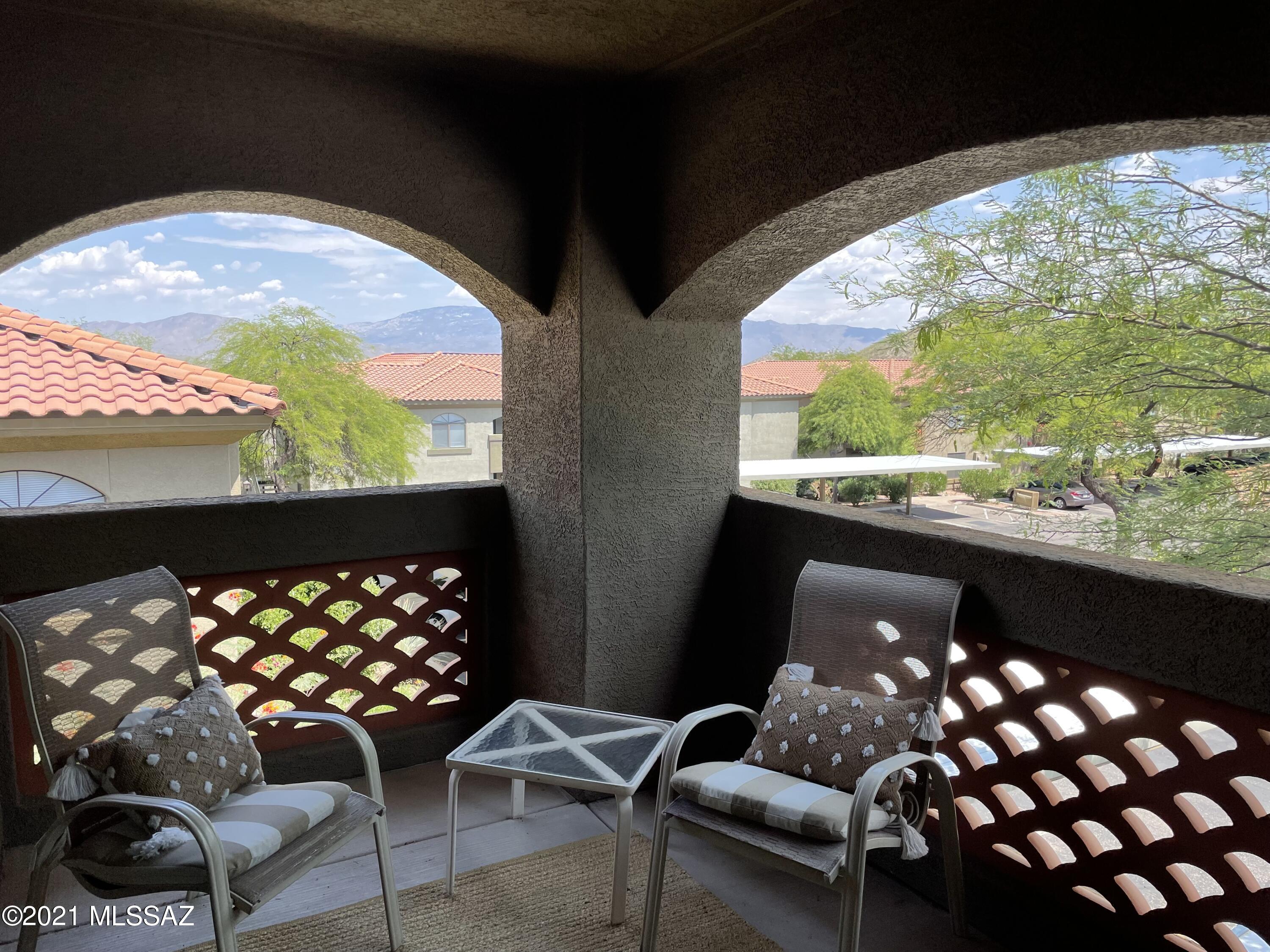 5751 N Kolb Road Unit: 9207