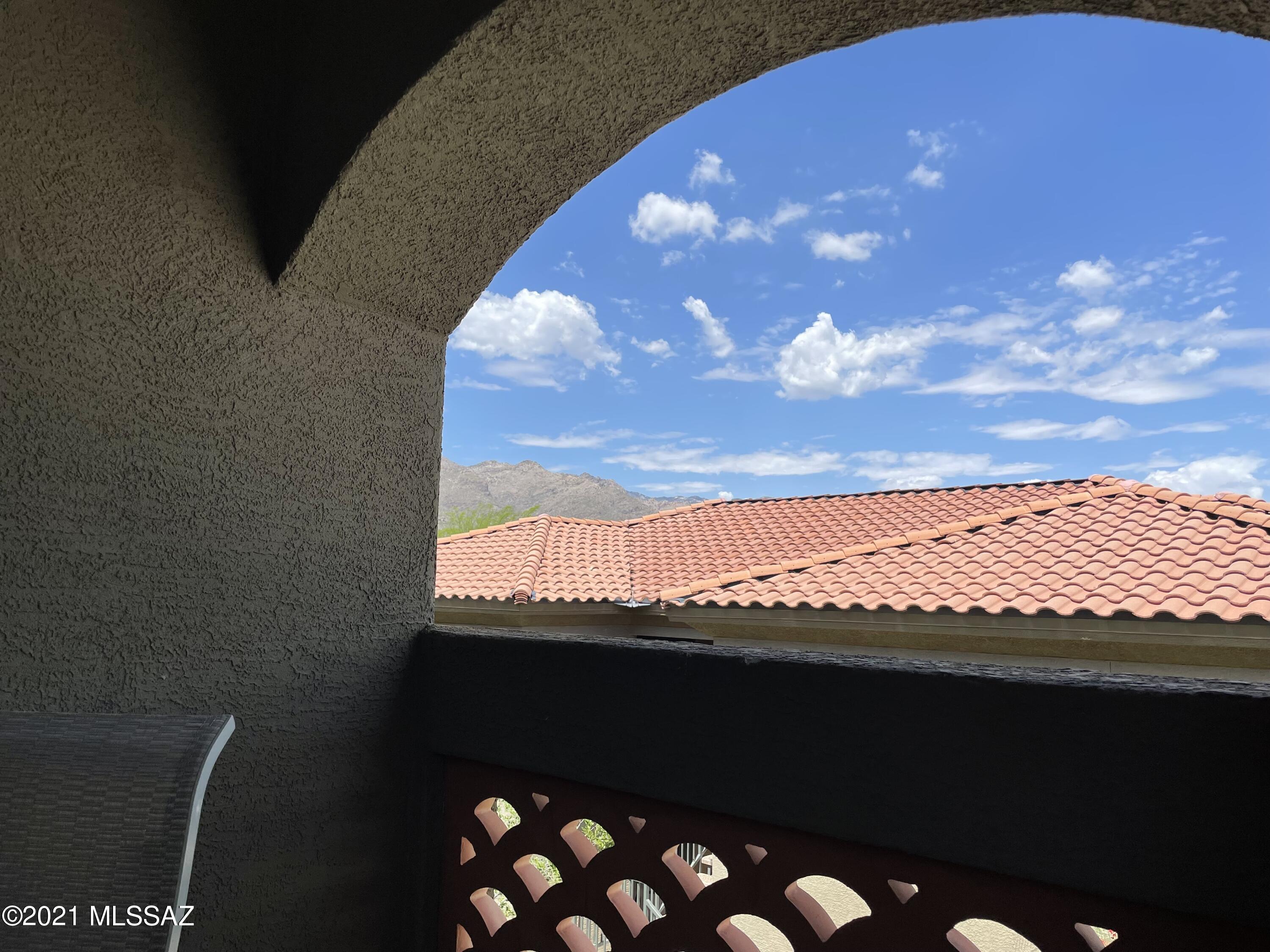 5751 N Kolb Road Unit: 9207