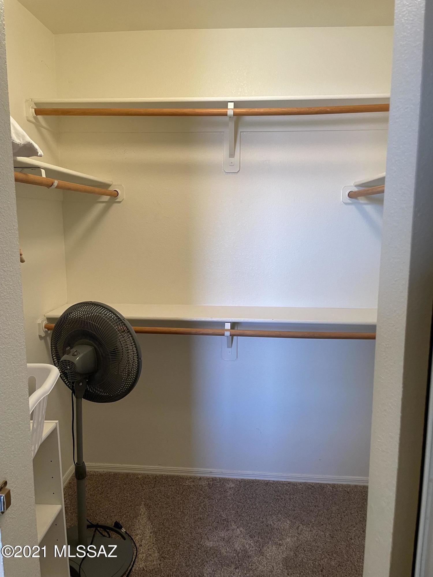 5751 N Kolb Road Unit: 9207