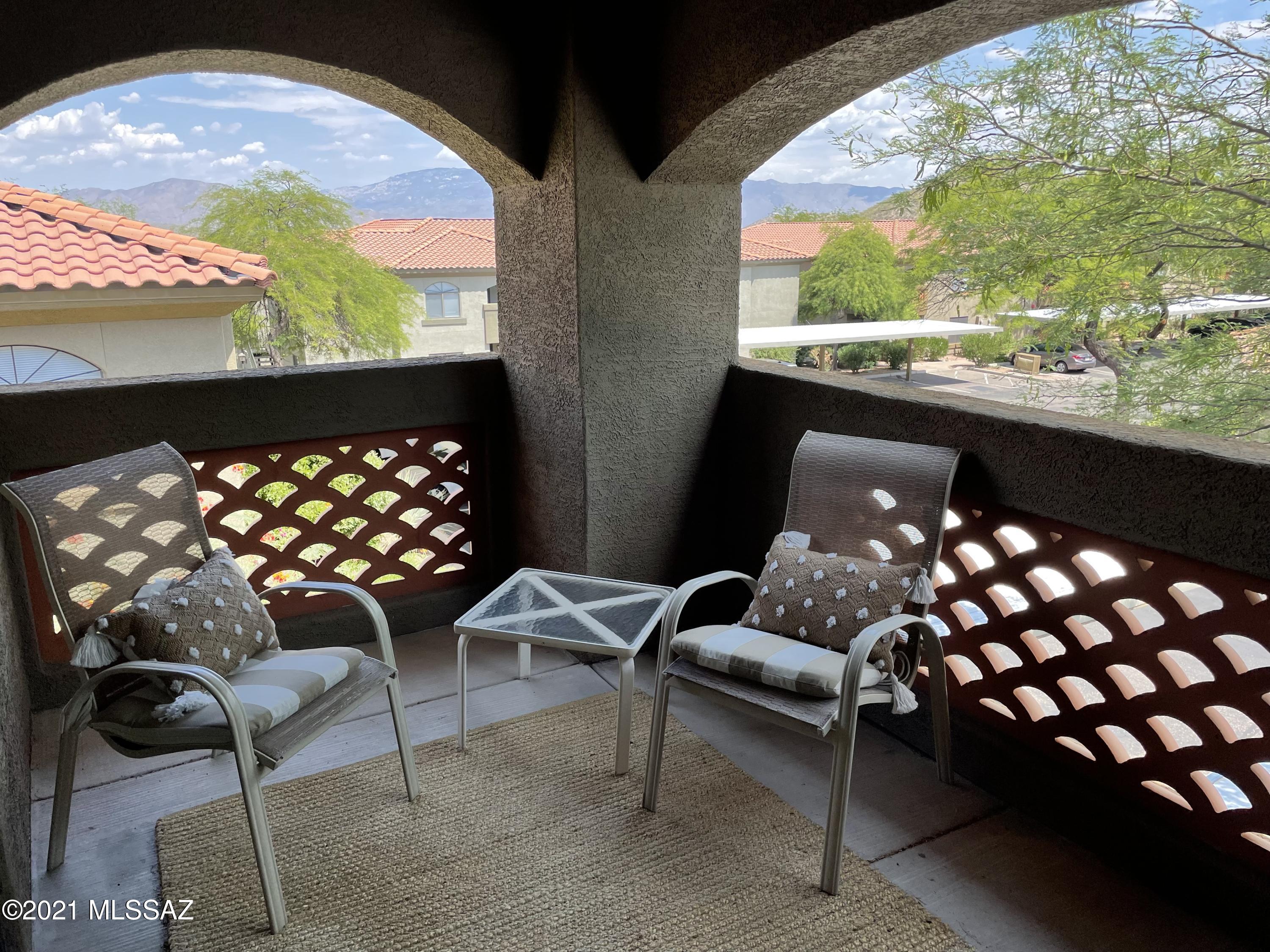 5751 N Kolb Road Unit: 9207