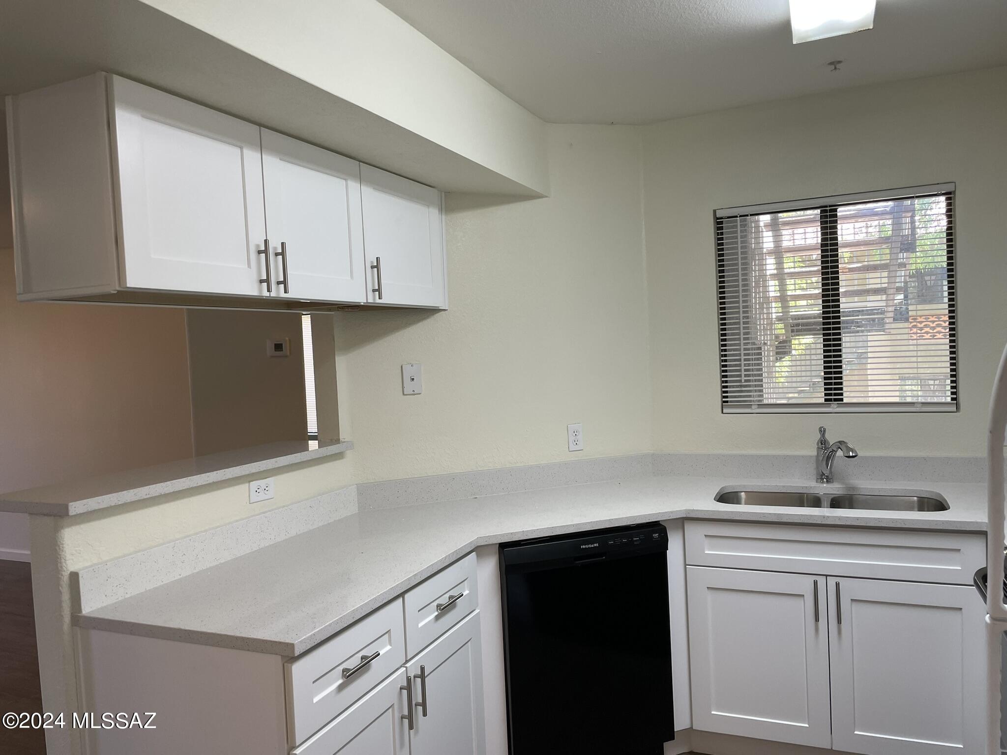 5751 N Kolb Road Unit: 20102