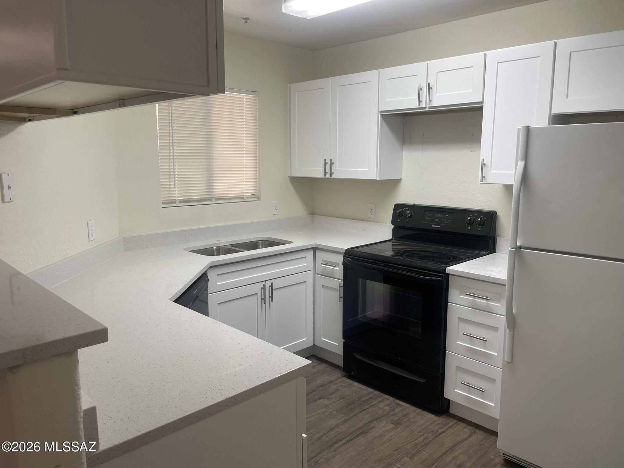 5751 N Kolb Road Unit: 20102