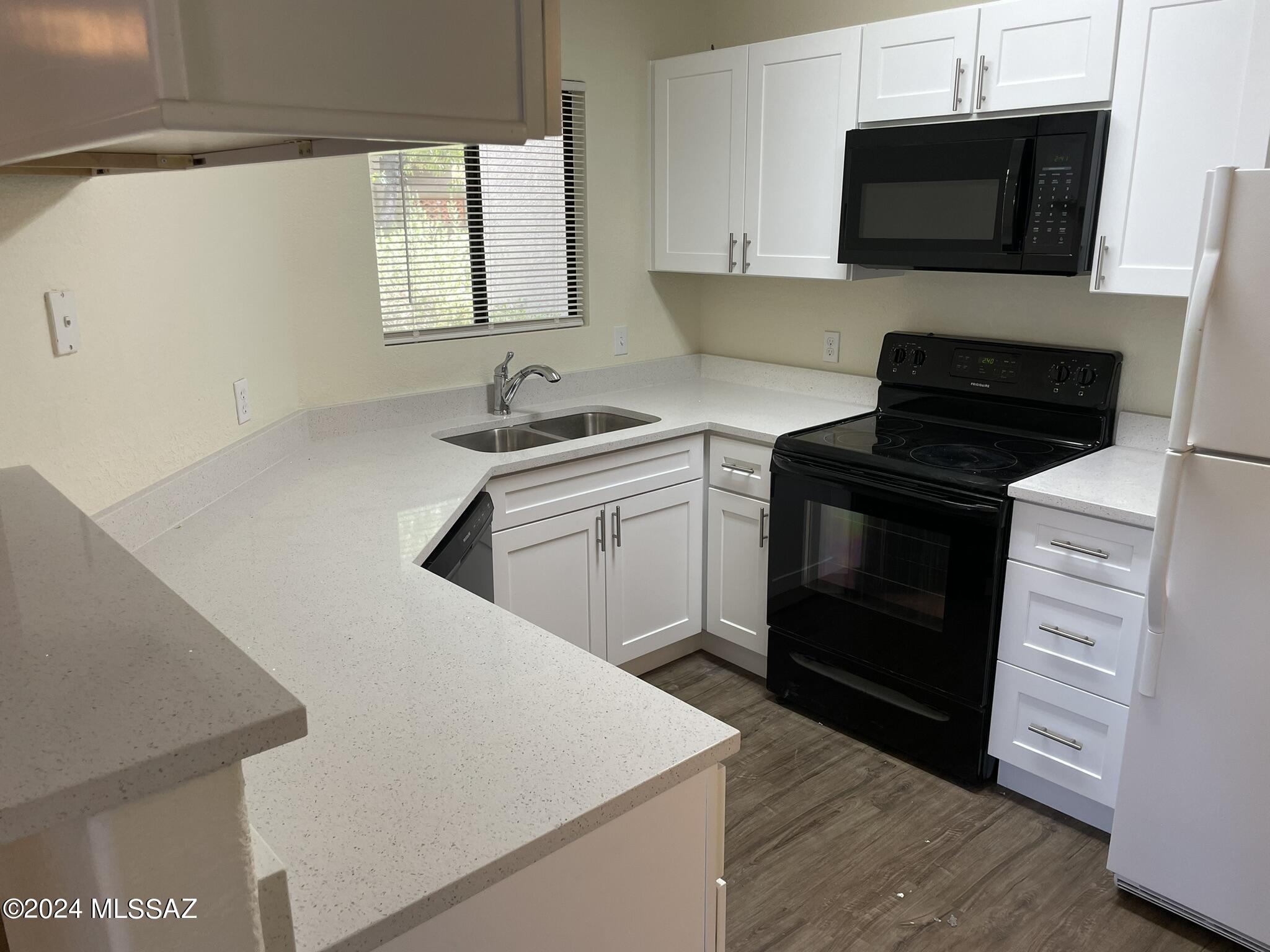 5751 N Kolb Road Unit: 20102