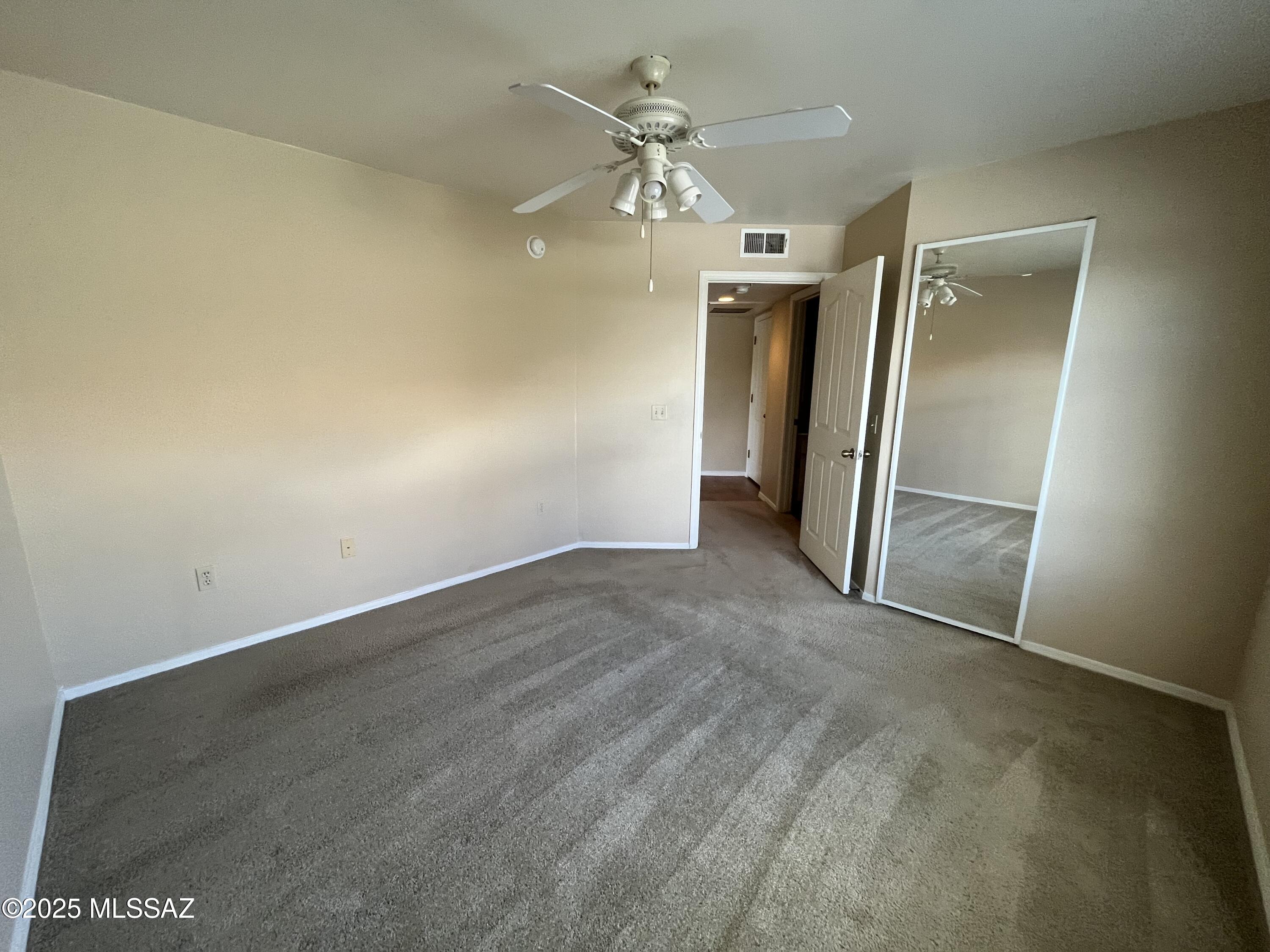 5751 N Kolb Road Unit: 28201