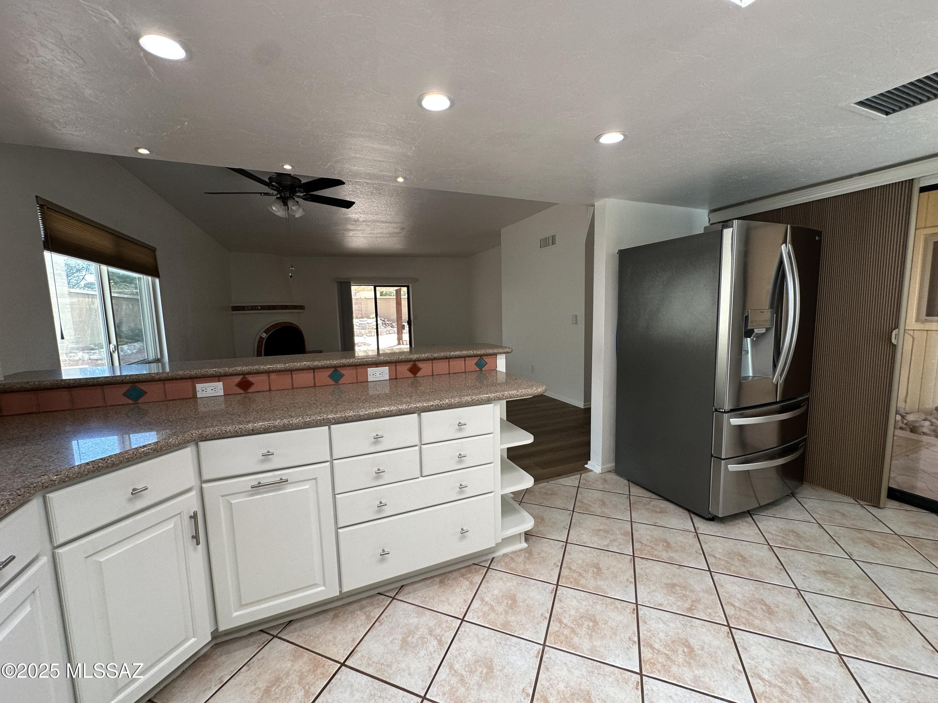 8920 E Seneca Street