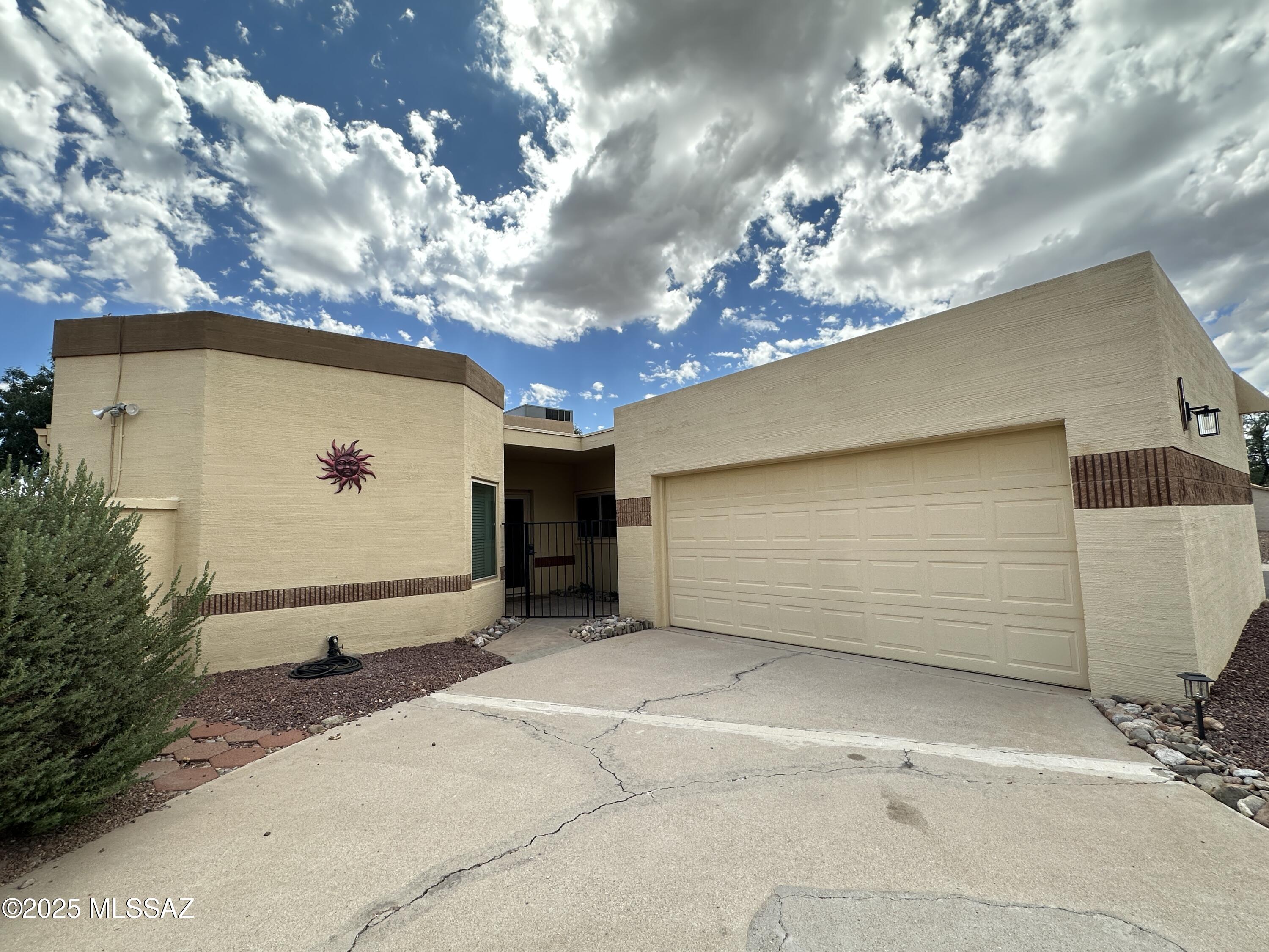 8920 E Seneca Street