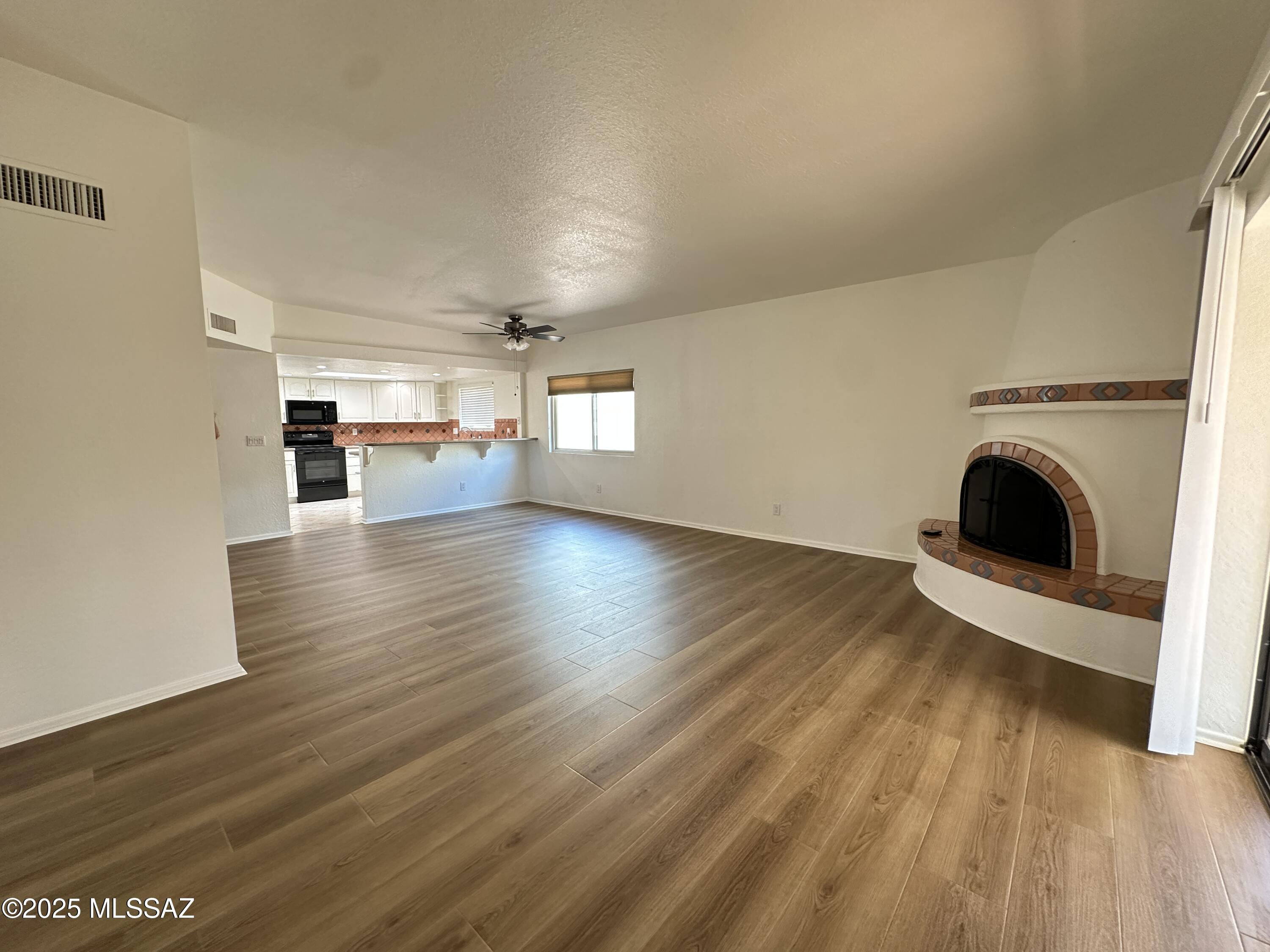 8920 E Seneca Street