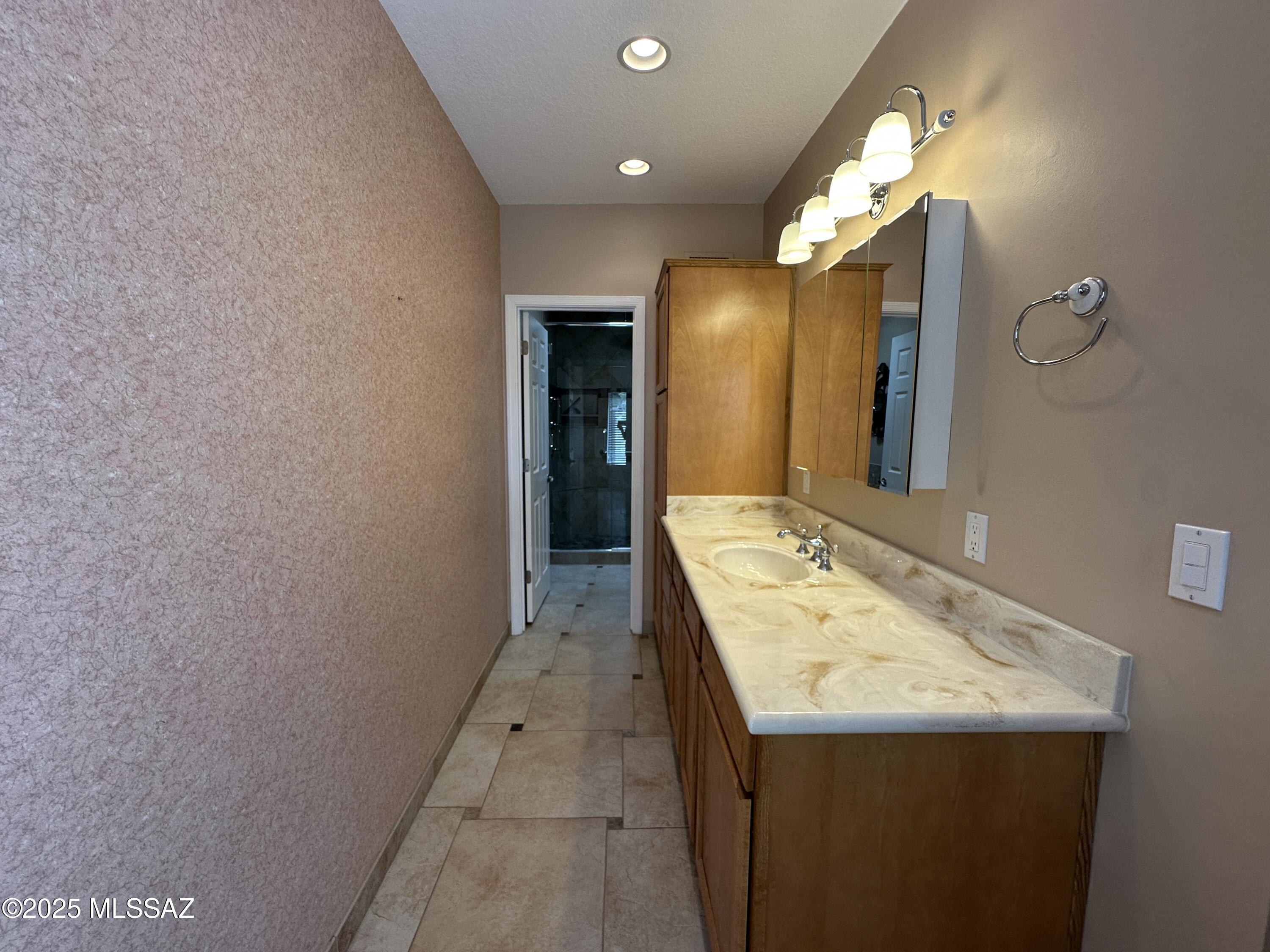 8920 E Seneca Street