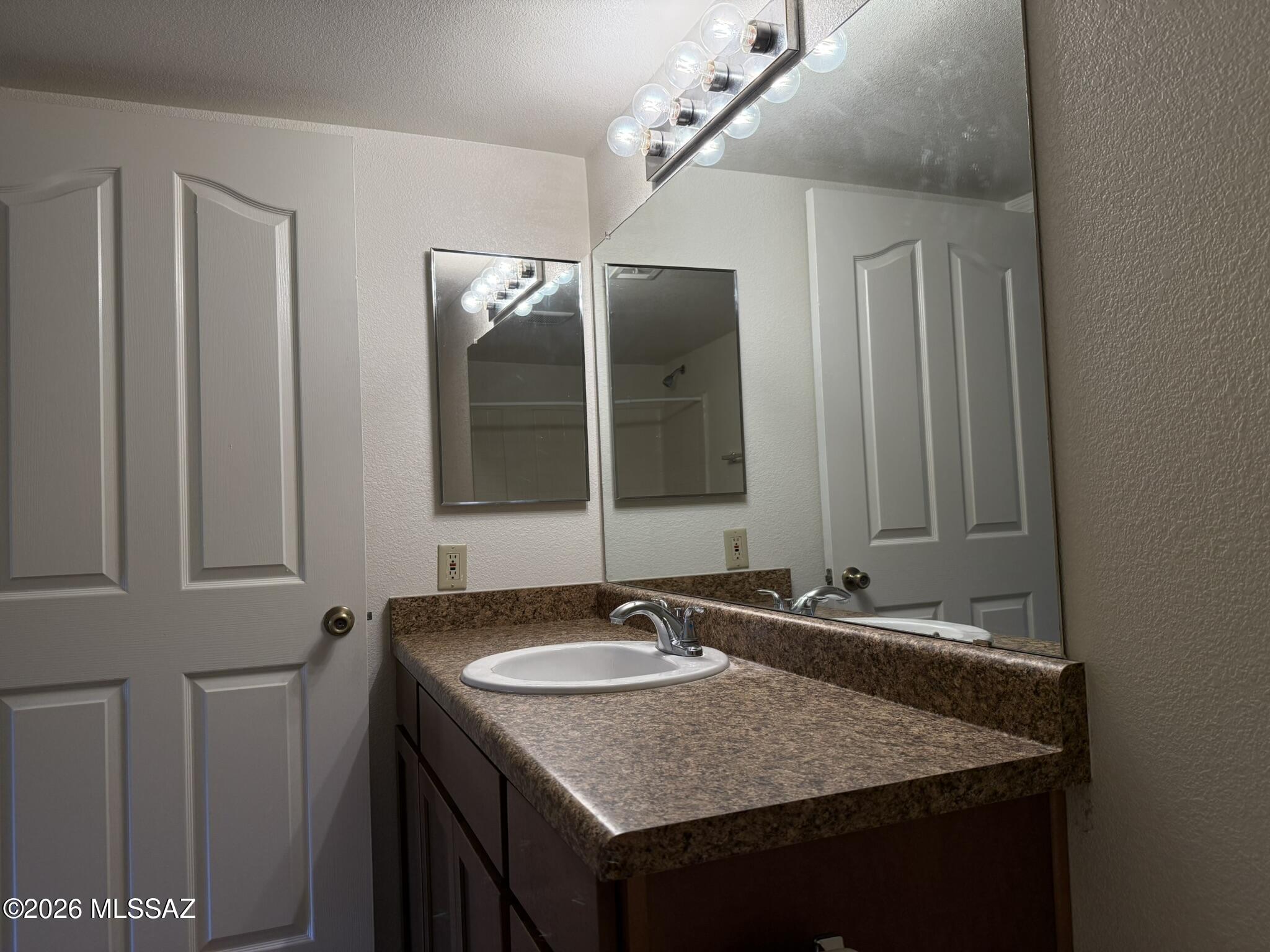 5751 N Kolb Road Unit: 11102