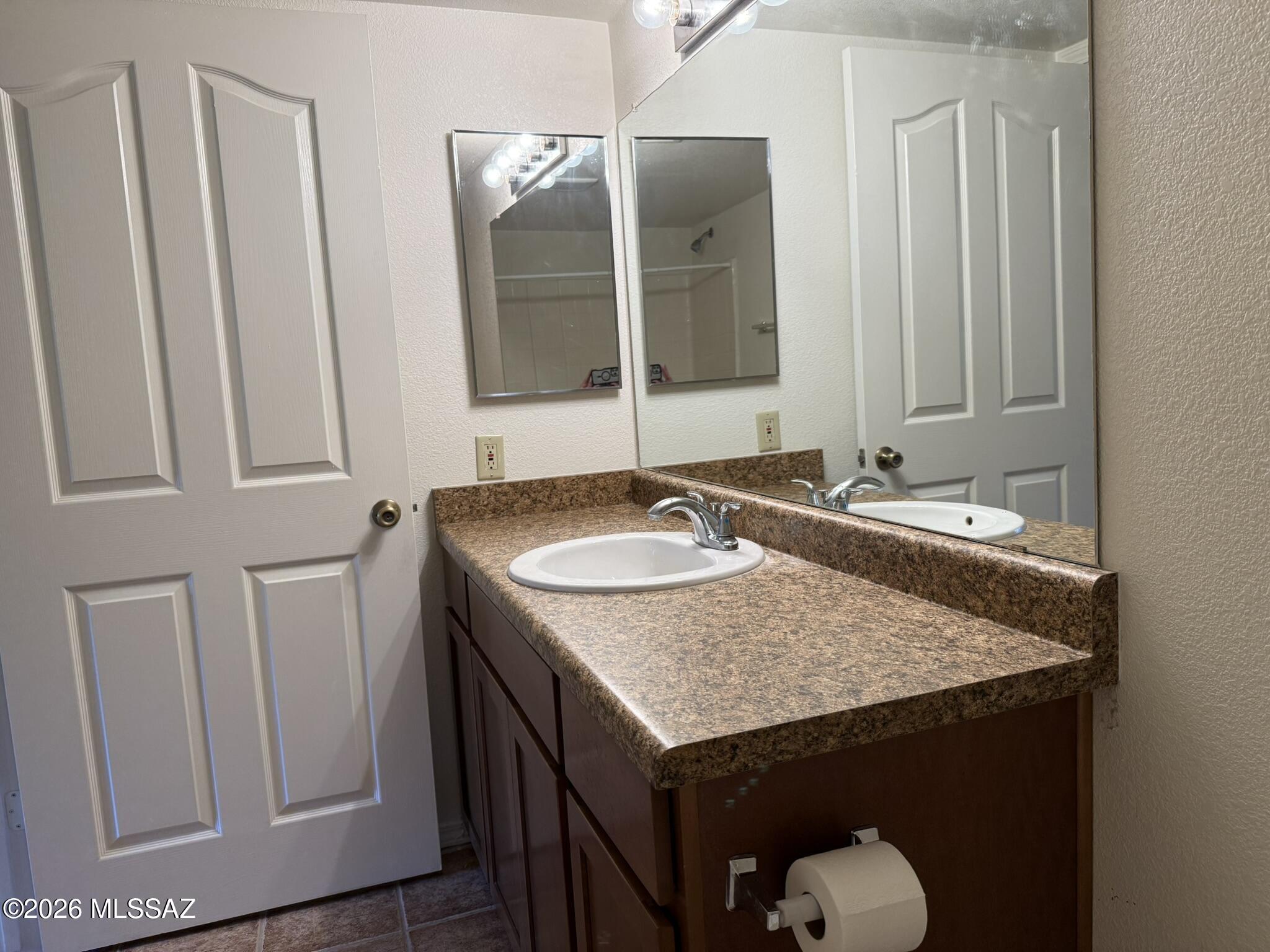 5751 N Kolb Road Unit: 11102