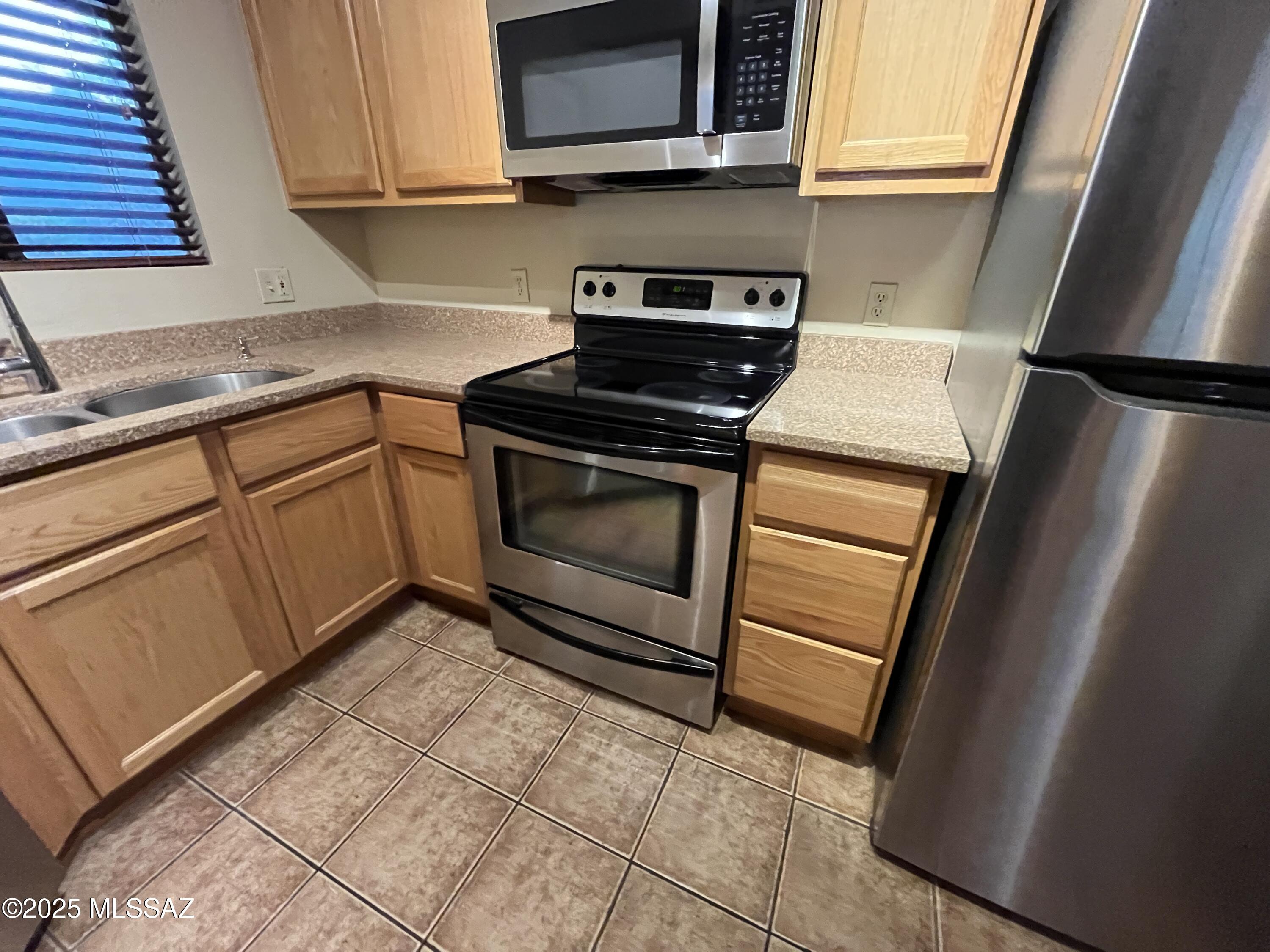 5751 N Kolb Road Unit: 11102