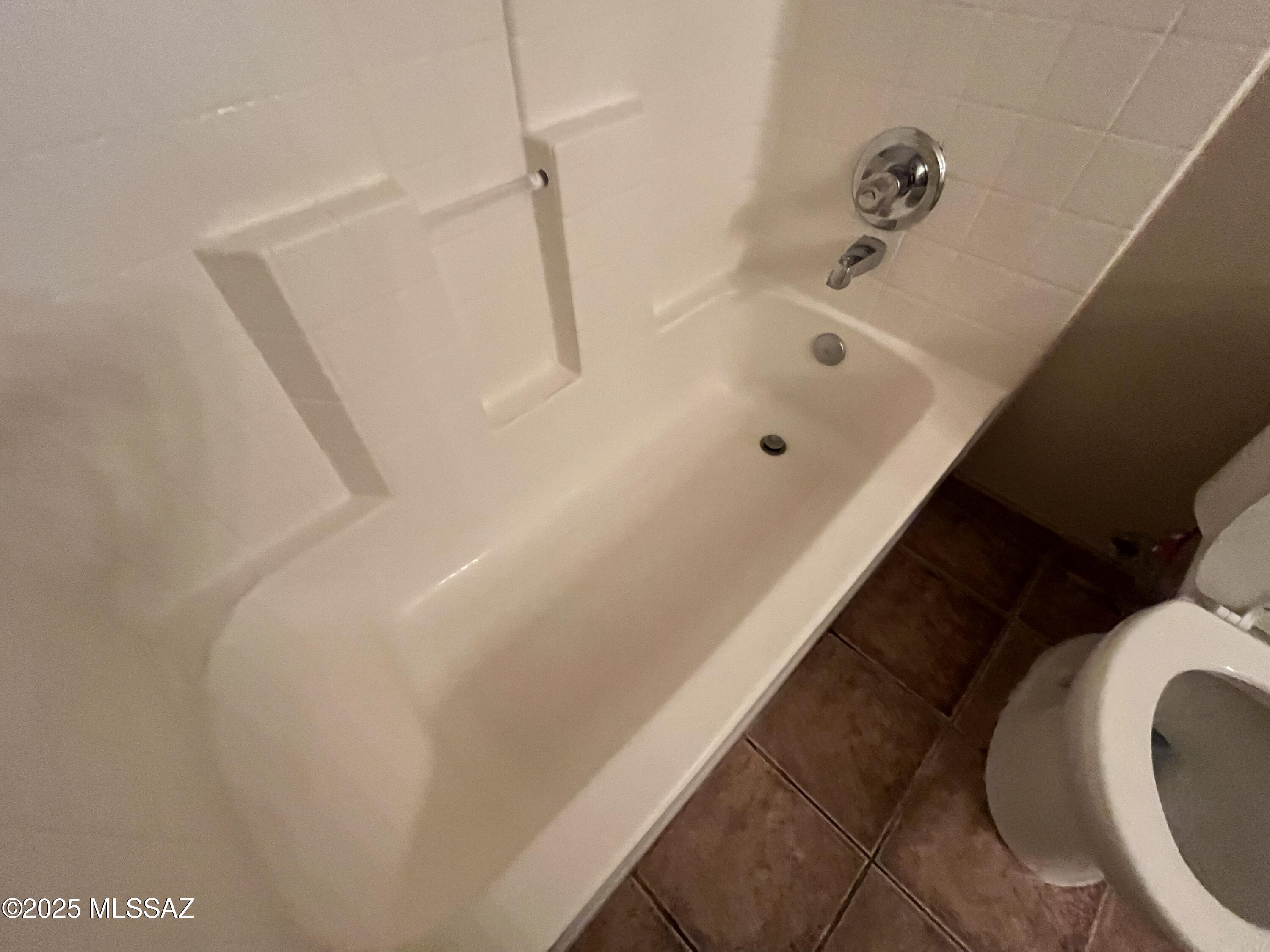 5751 N Kolb Road Unit: 11102