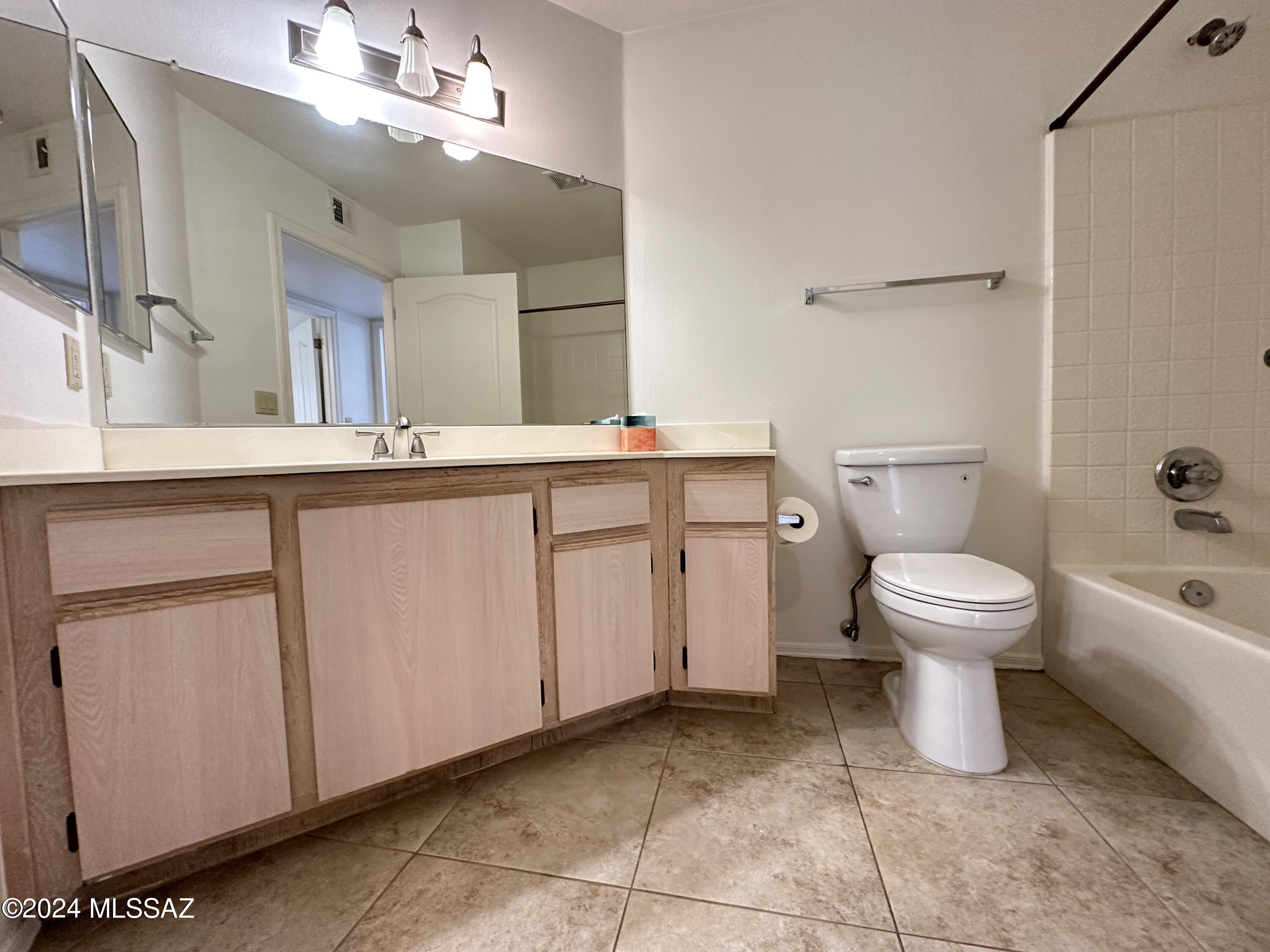 5751 N Kolb Road Unit: 17103