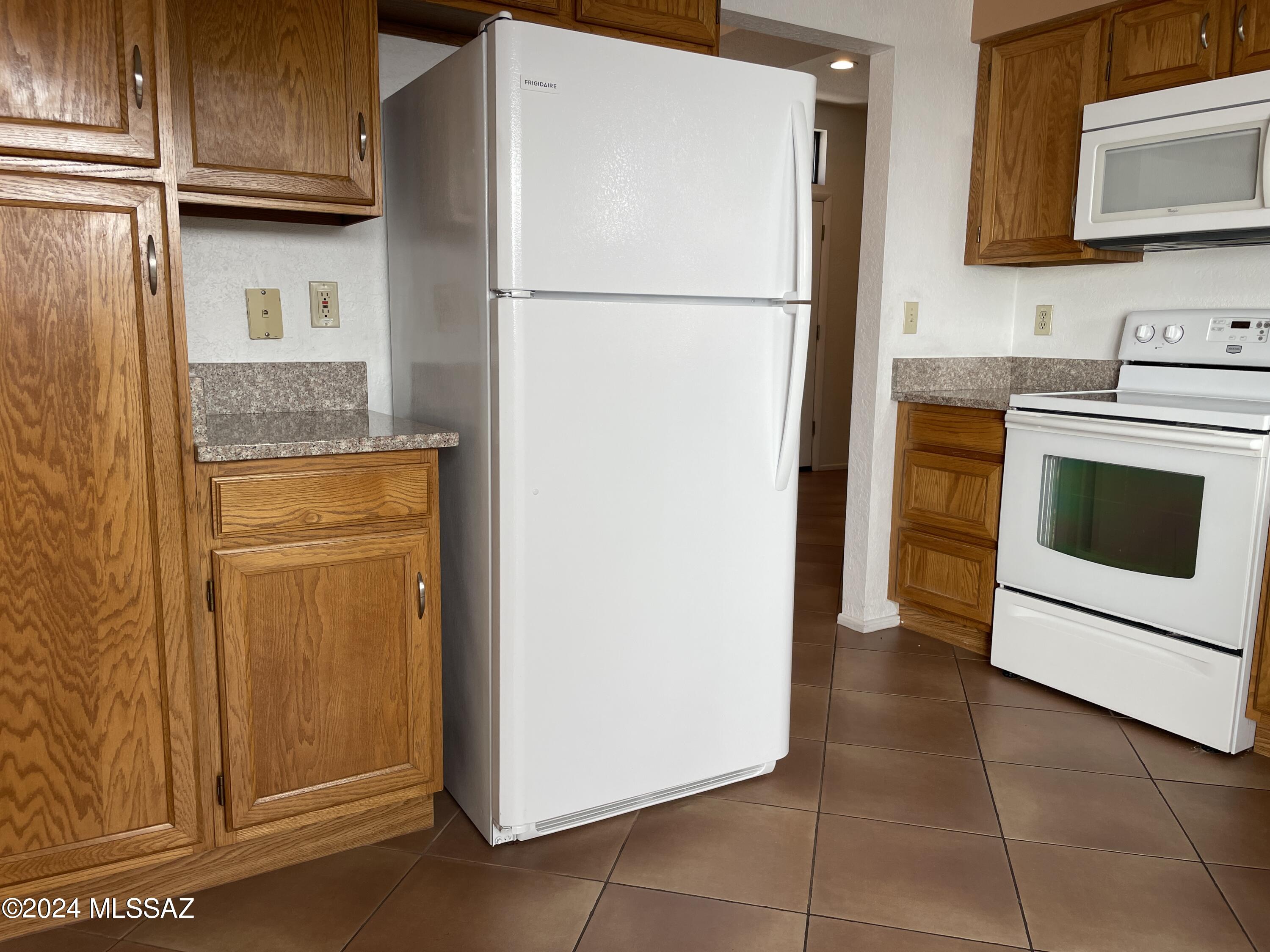 5573 N Crystal Mist Place