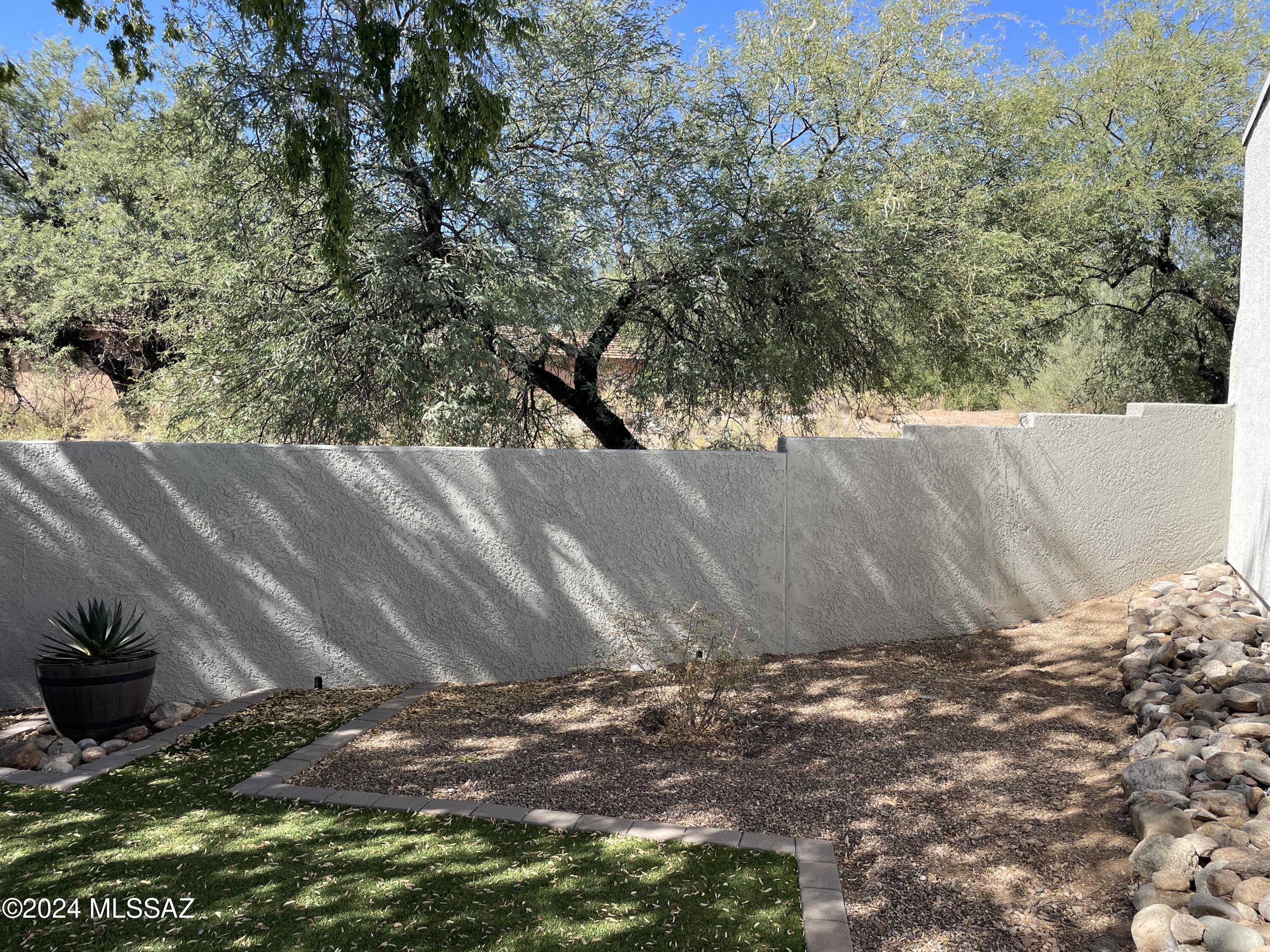 5573 N Crystal Mist Place