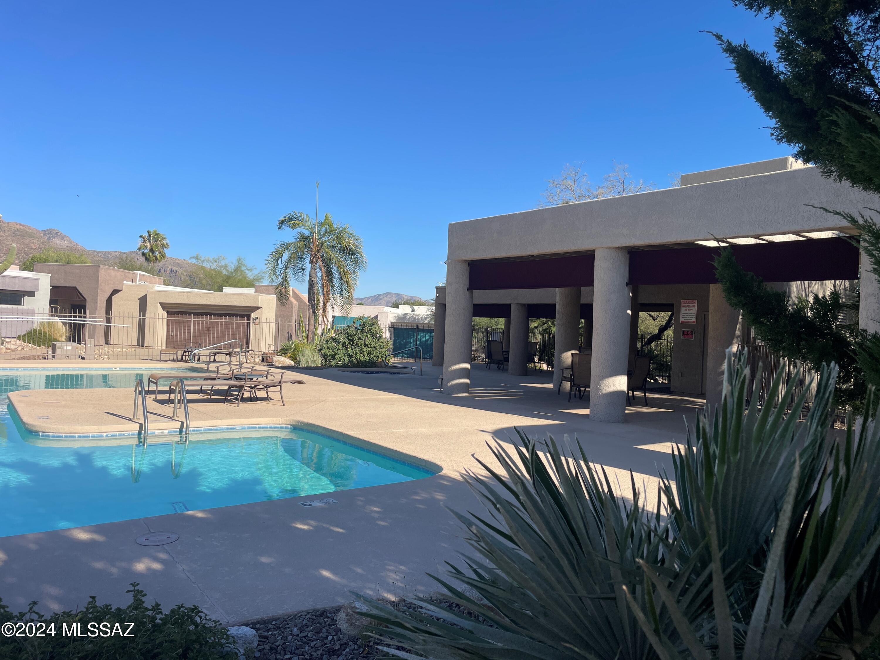 5573 N Crystal Mist Place